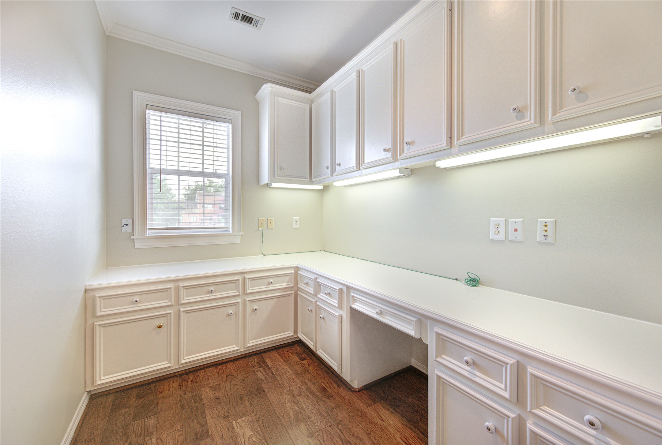 2124 Nantucket Drive A Property Photo 19