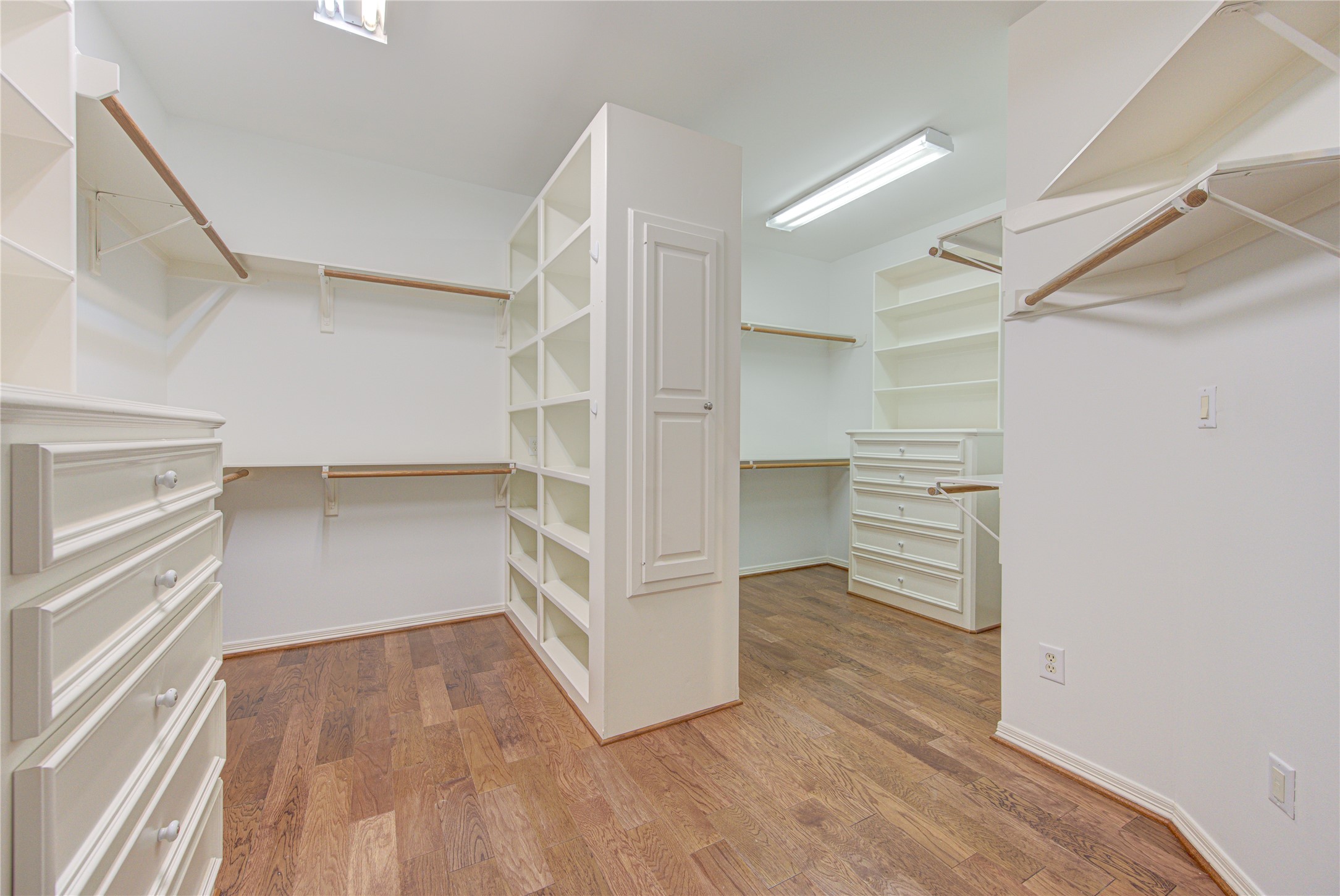 2124 Nantucket Drive A Property Photo 25