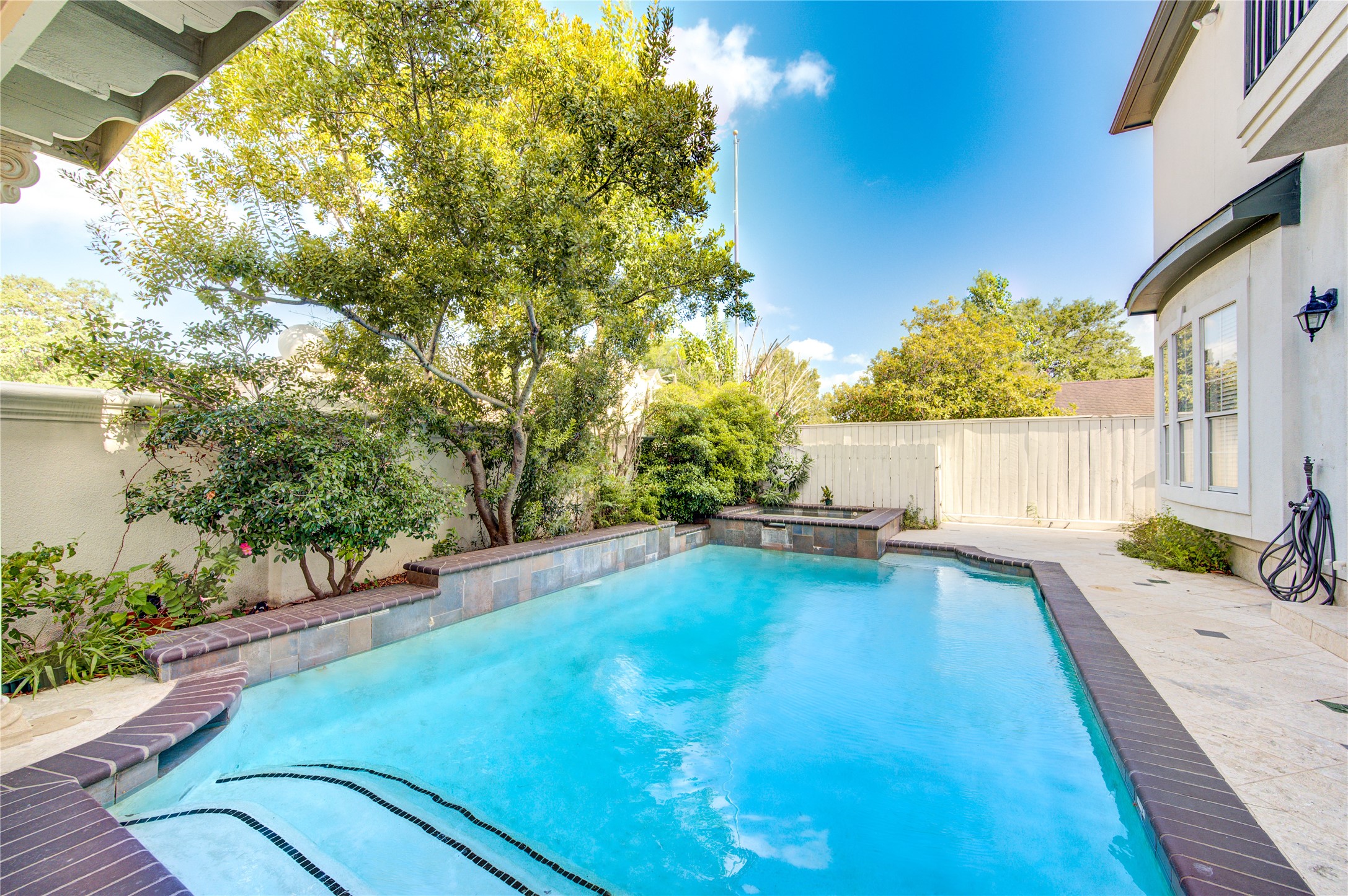 2124 Nantucket Drive A Property Photo 26