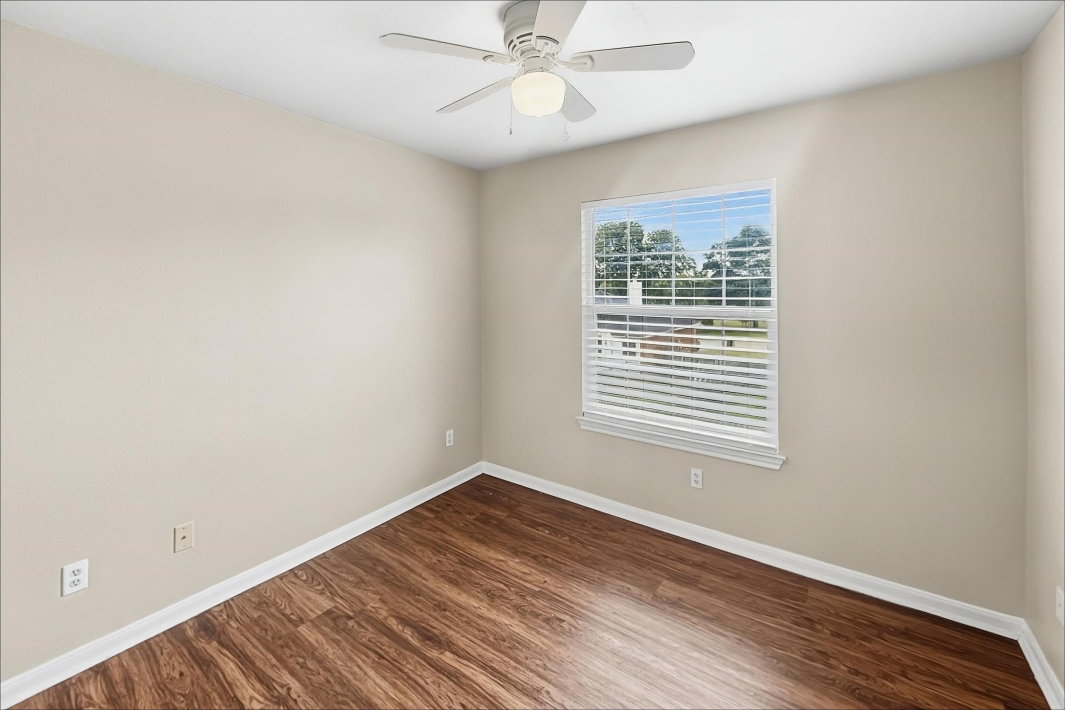 13470 Miller Lane Property Photo 12