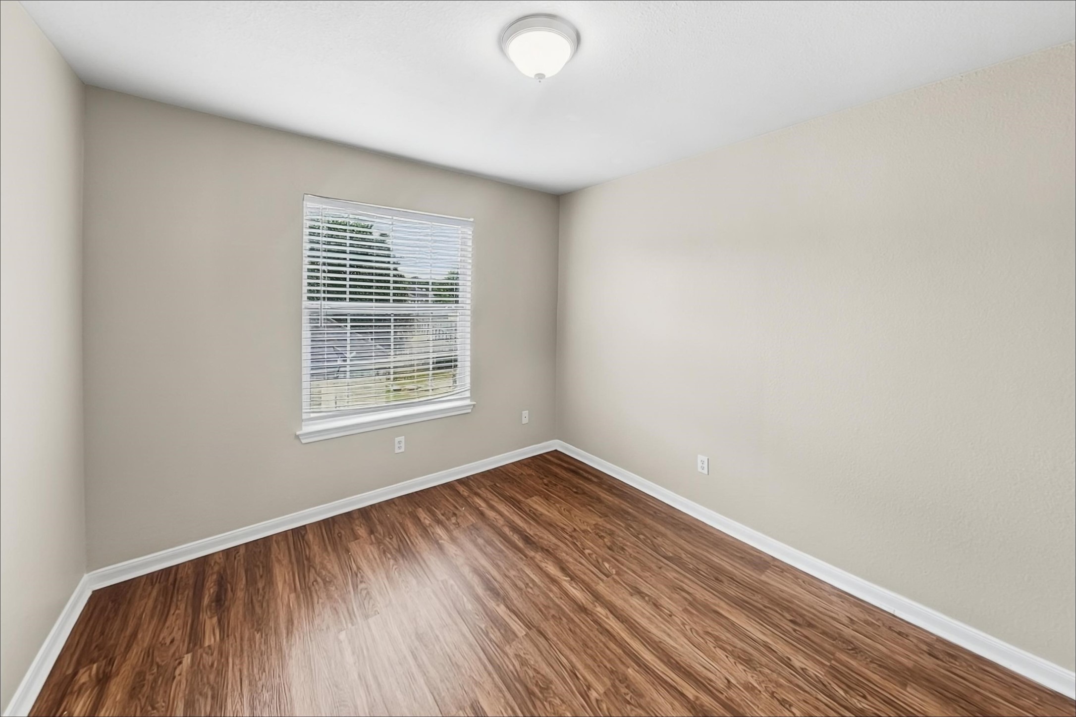13470 Miller Lane Property Photo 14