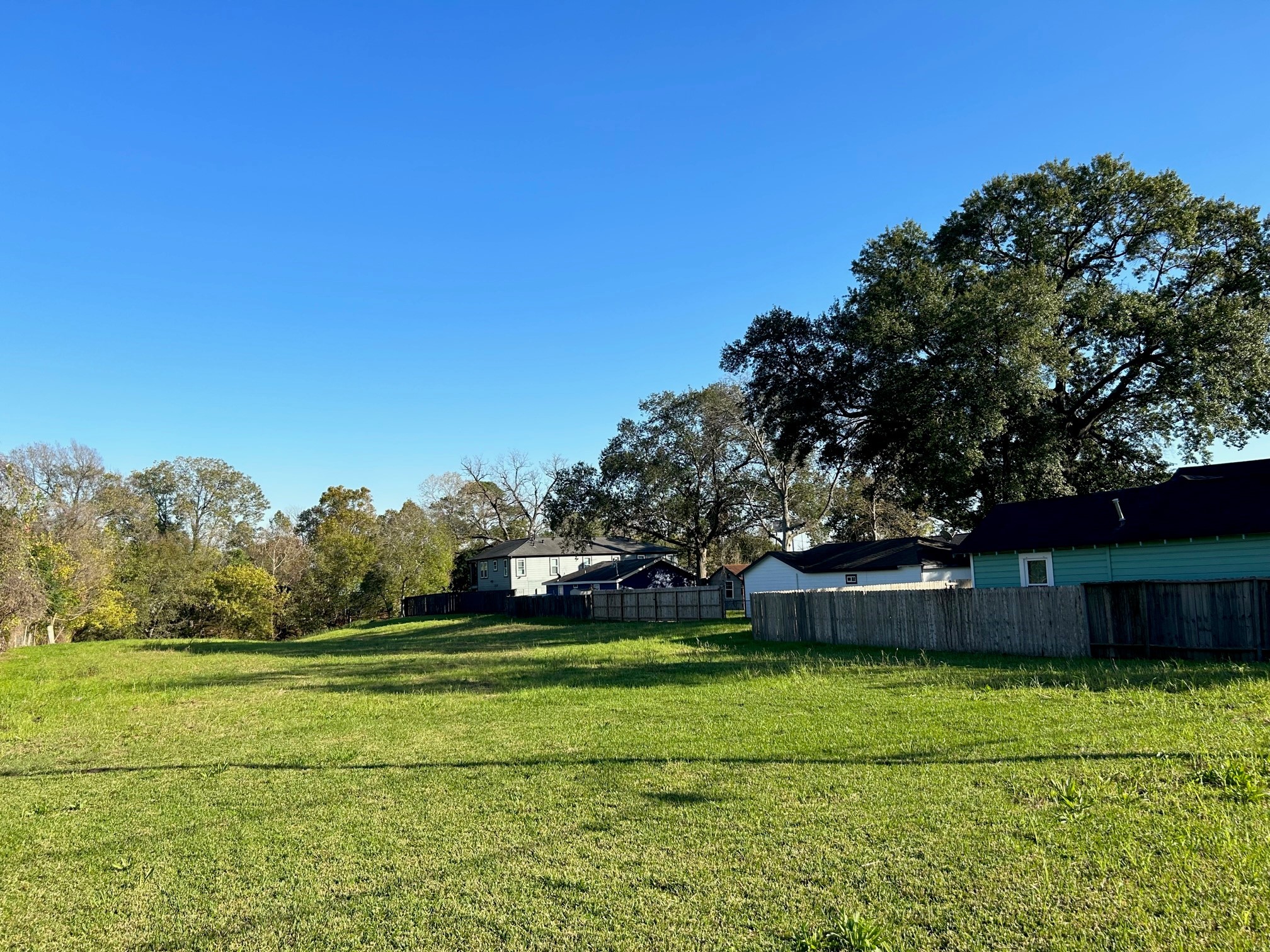1728 Tabor Street Property Photo 4