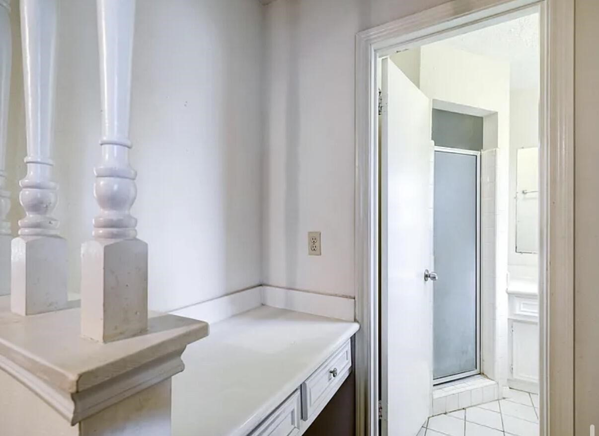 25403 Lynbriar Lane Property Photo 7