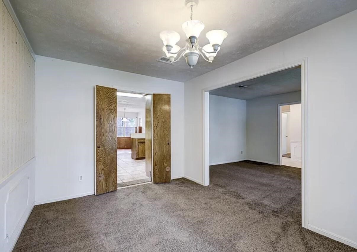 25403 Lynbriar Lane Property Photo 8