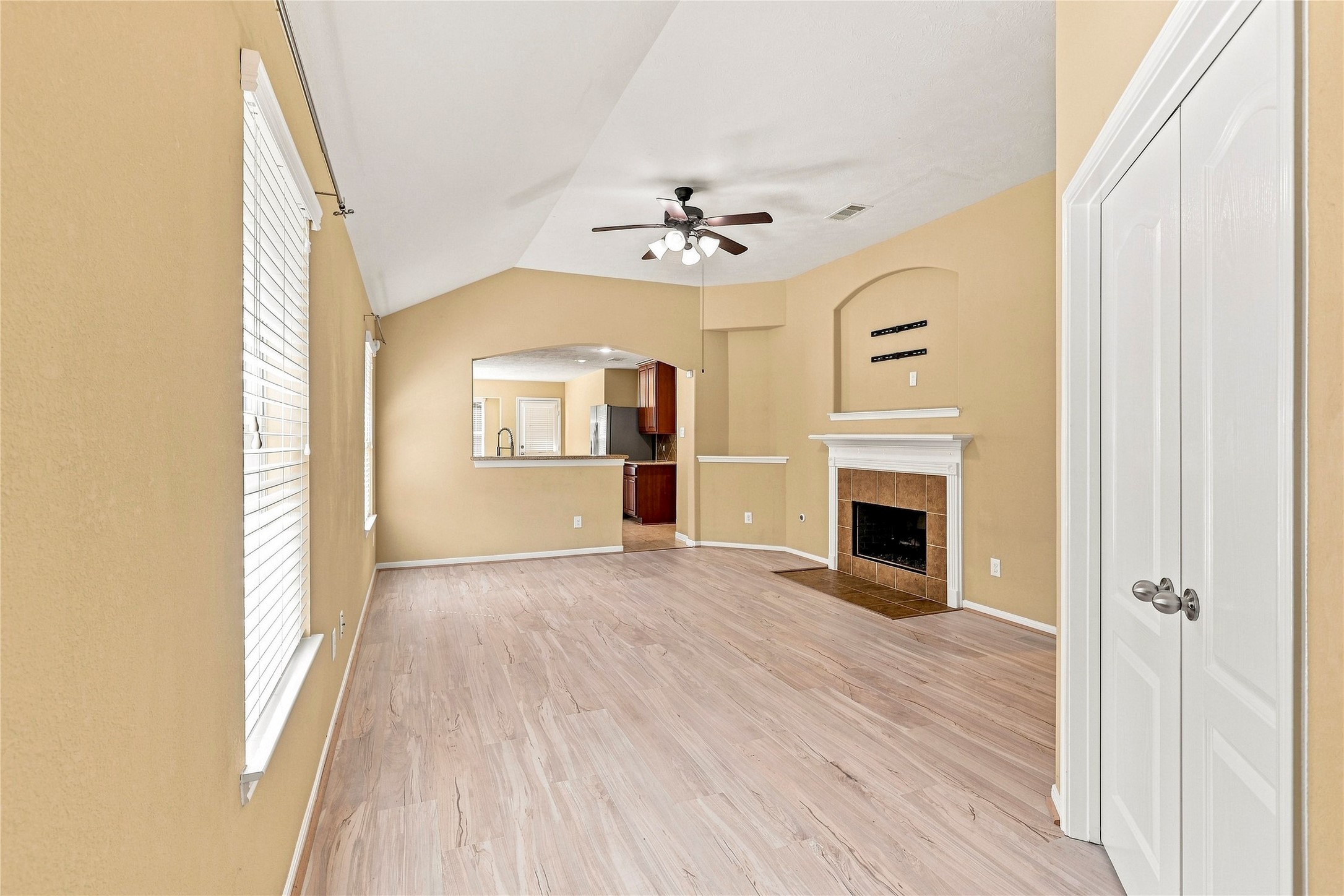 5923 Deleon Trail Drive Property Photo 4