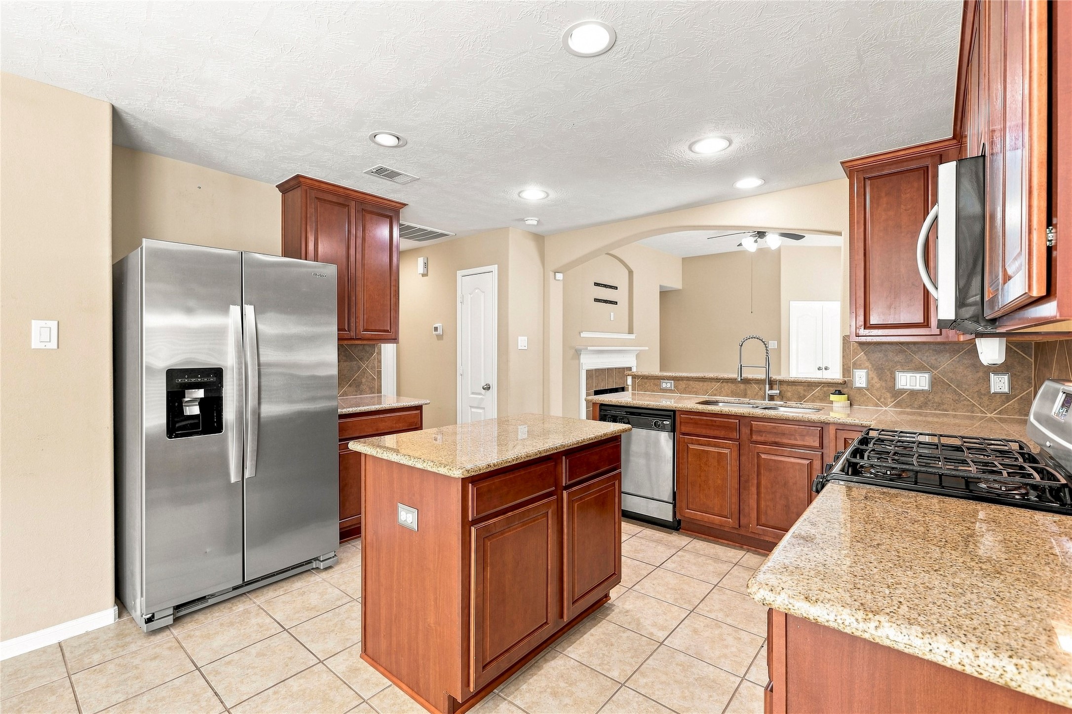 5923 Deleon Trail Drive Property Photo 13