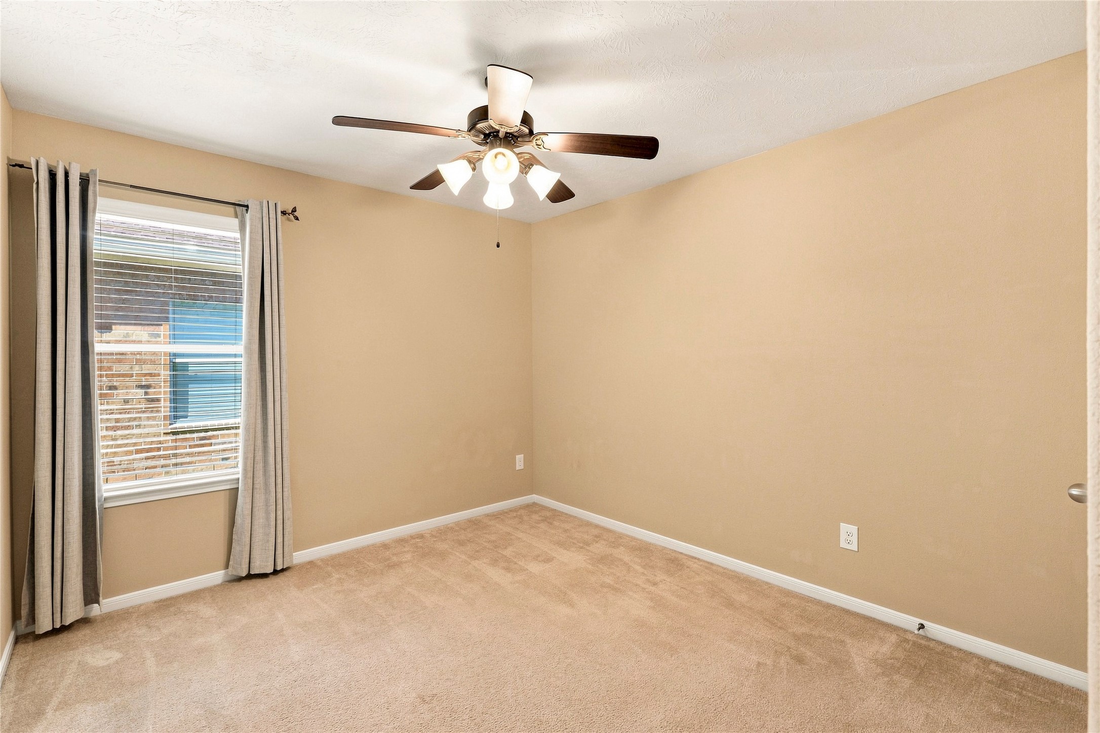 5923 Deleon Trail Drive Property Photo 23