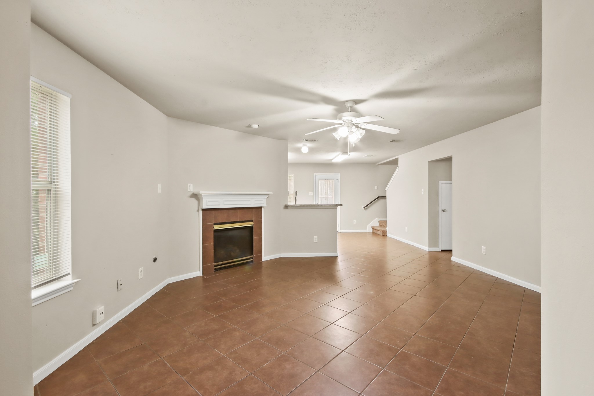 807 Sycamore Ridge Lane Property Photo 3