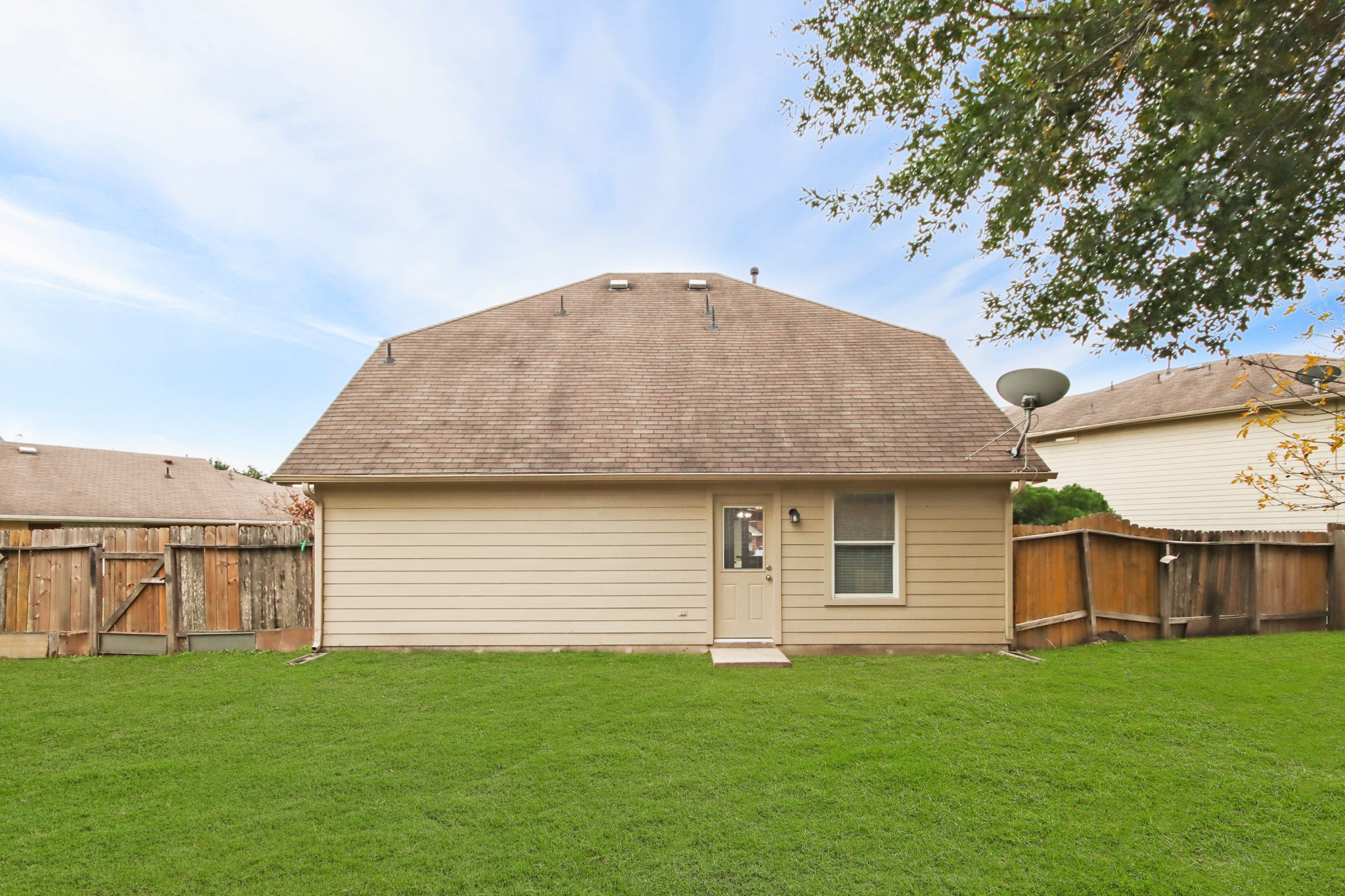 807 Sycamore Ridge Lane Property Photo 15