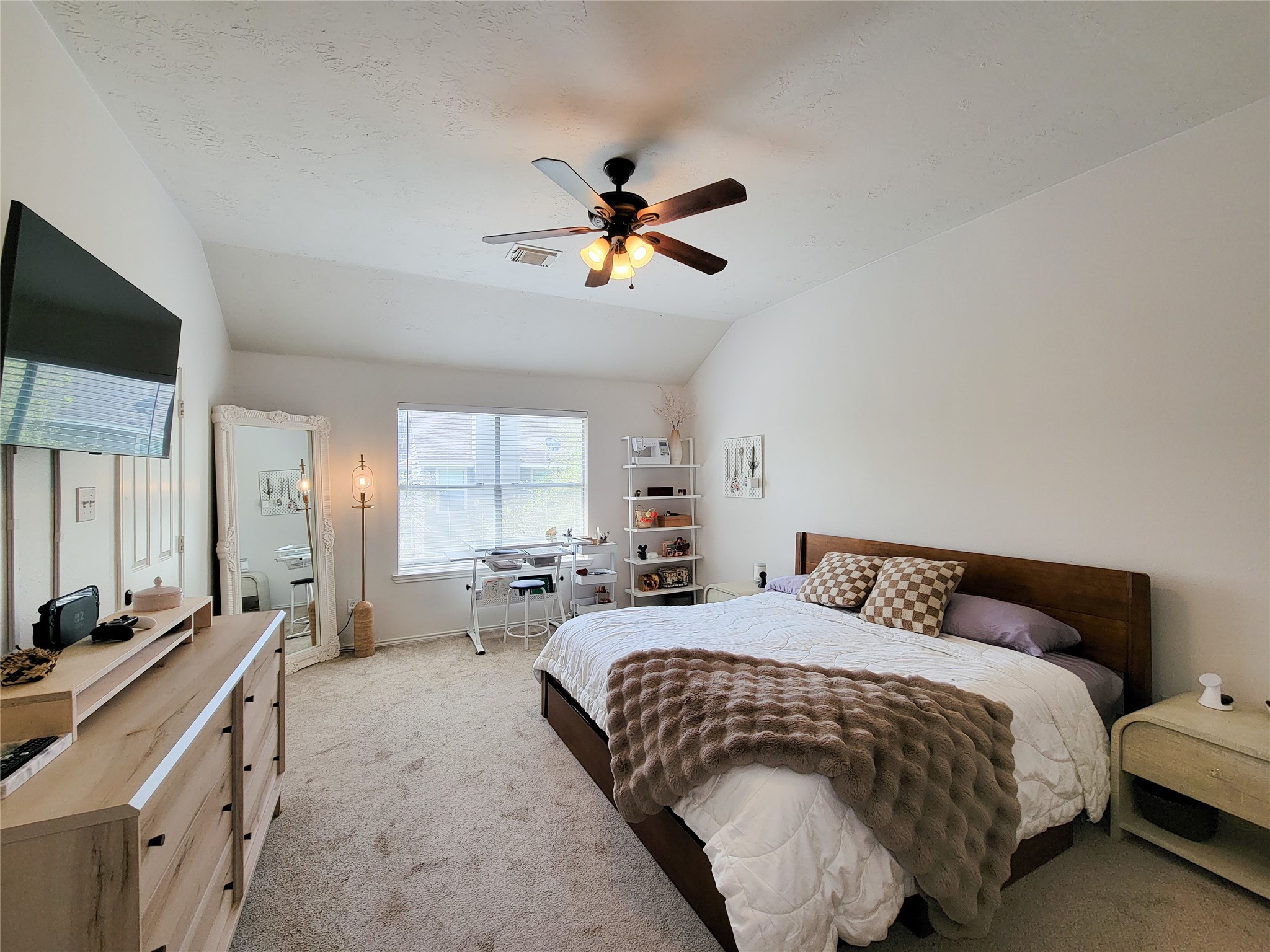 42 Wineberry Place Property Photo 18