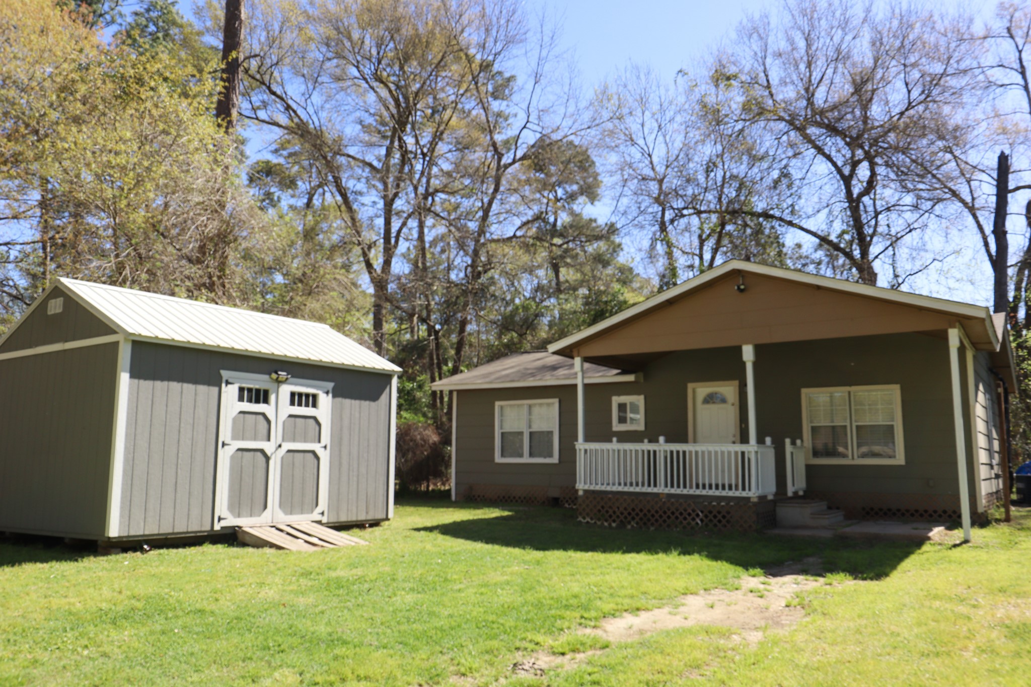 419 Havard Road Property Photo