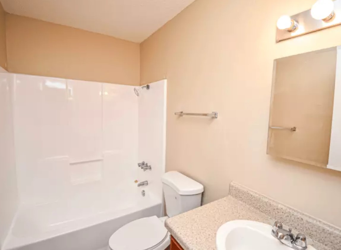 160 Gibson Rd Property Photo 11