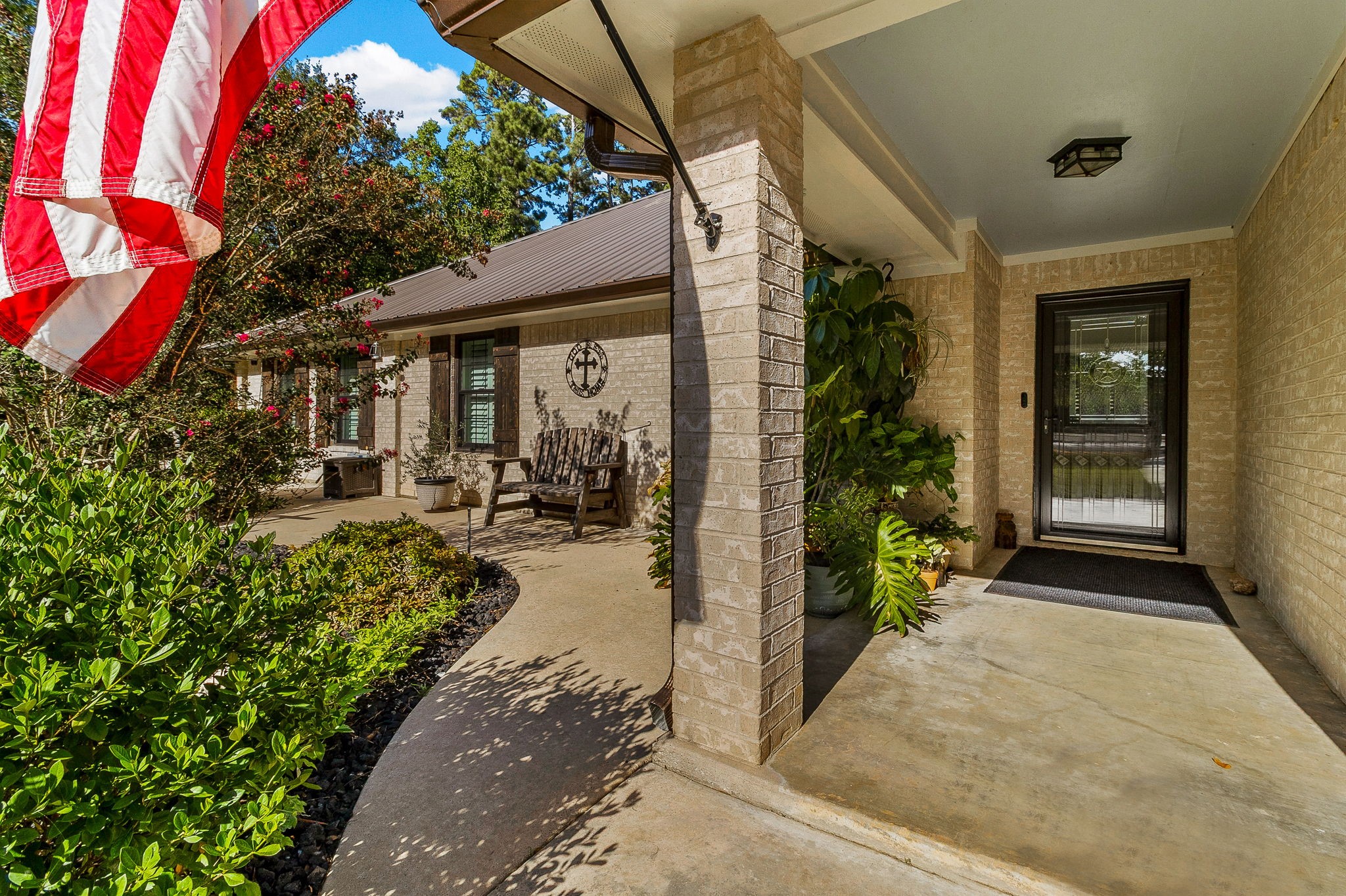 145 Idlewilde Drive Property Photo 3