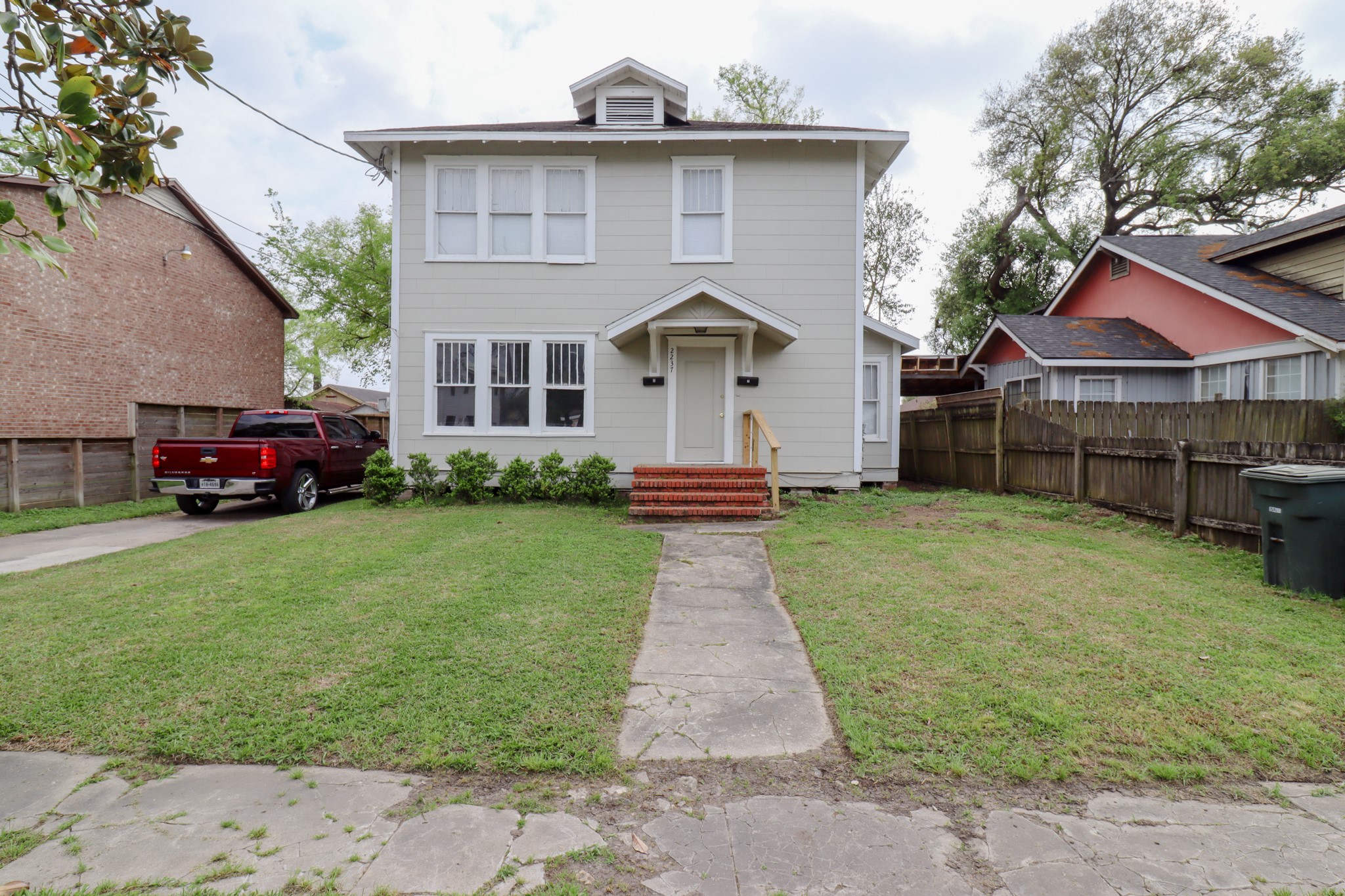 2237 North Unit 3 Street Property Photo 1