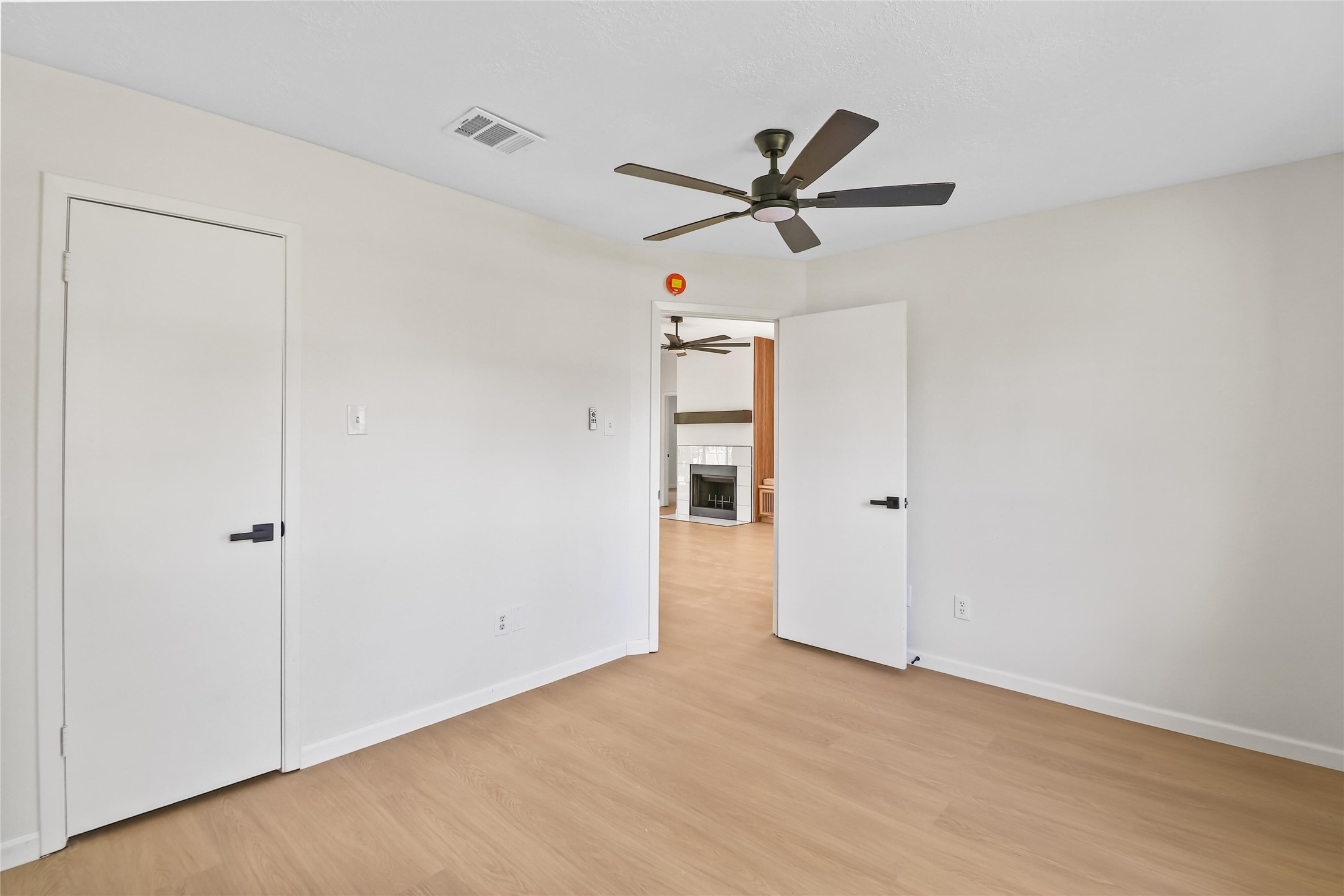 2807 Custer Drive Property Photo 10