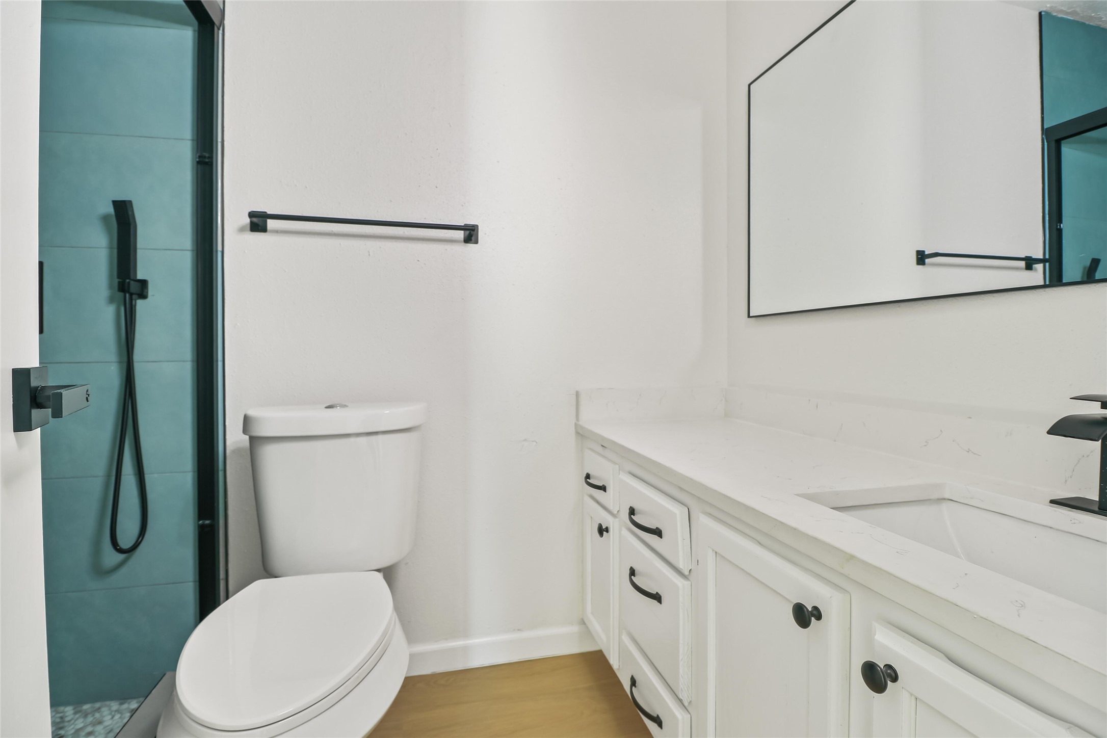 2807 Custer Drive Property Photo 12
