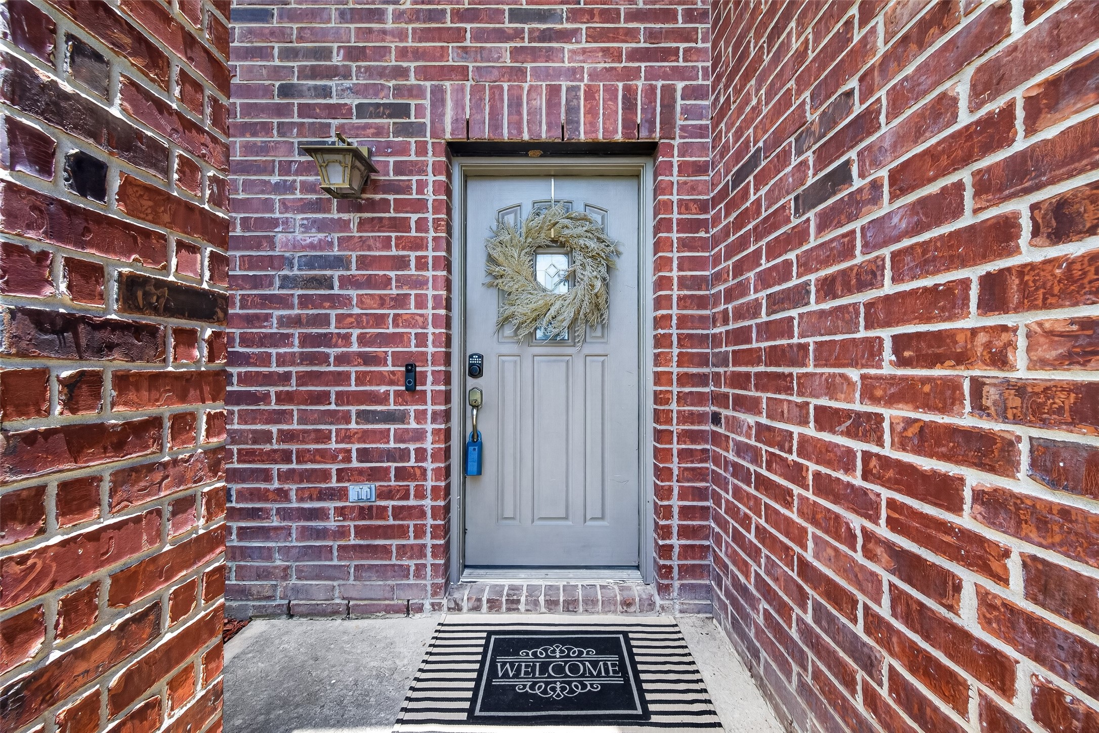 6822 Baron Gate Court Property Photo 3