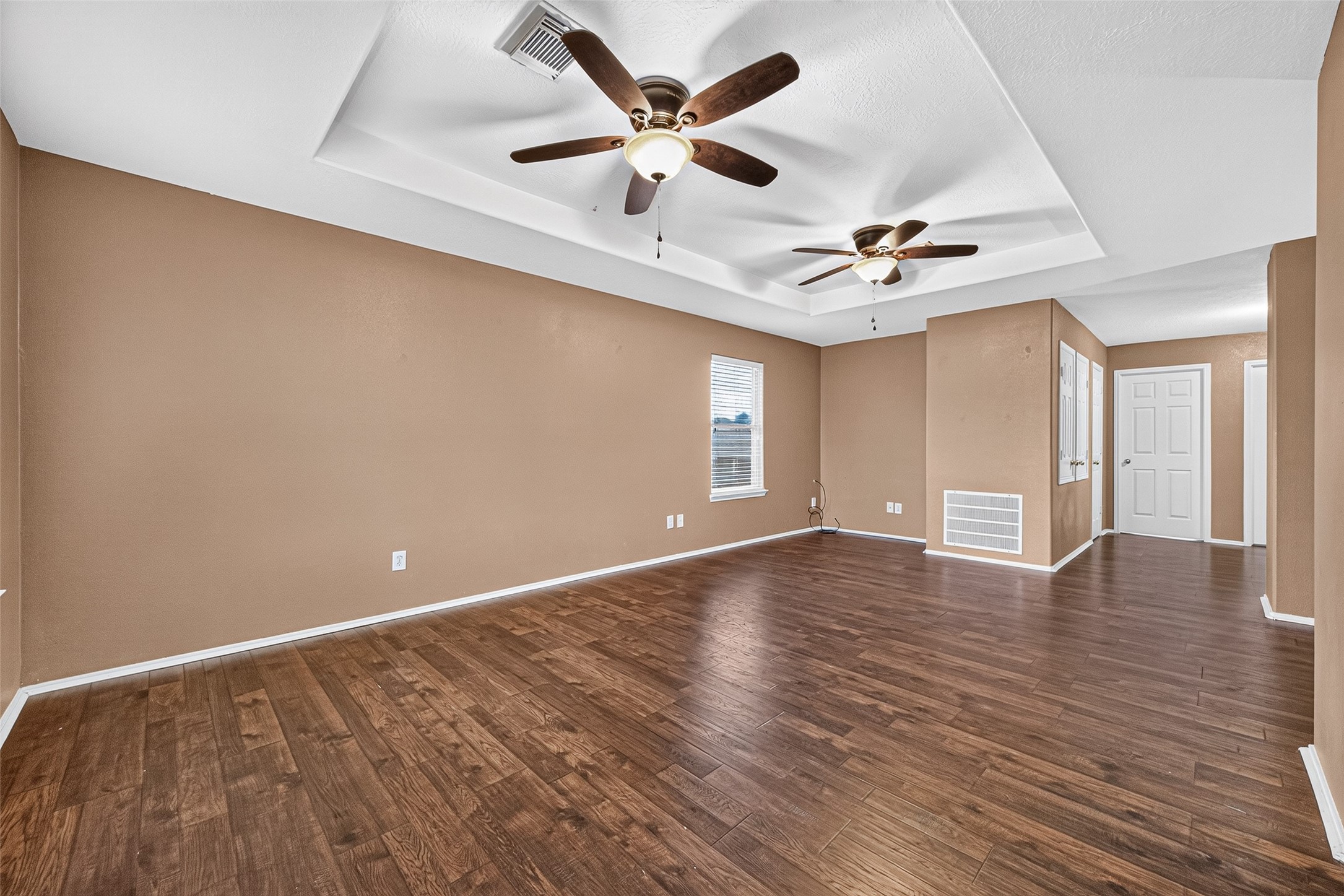 6822 Baron Gate Court Property Photo 35
