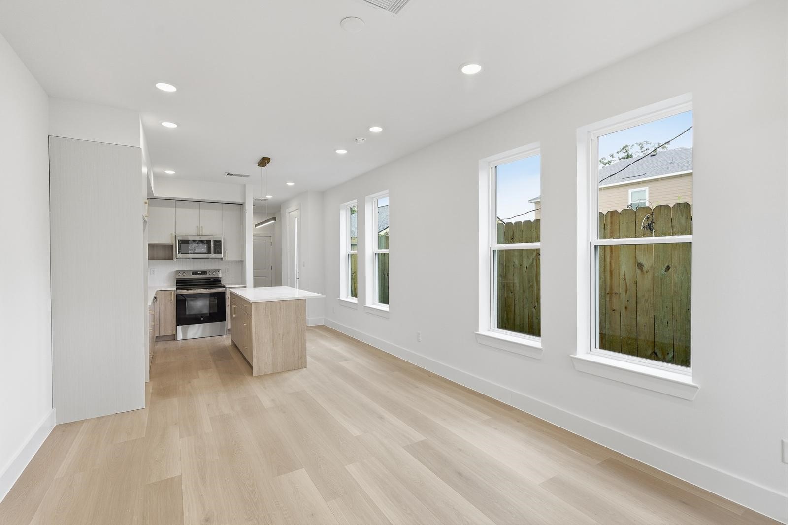 1029 Junell Street Property Photo 8