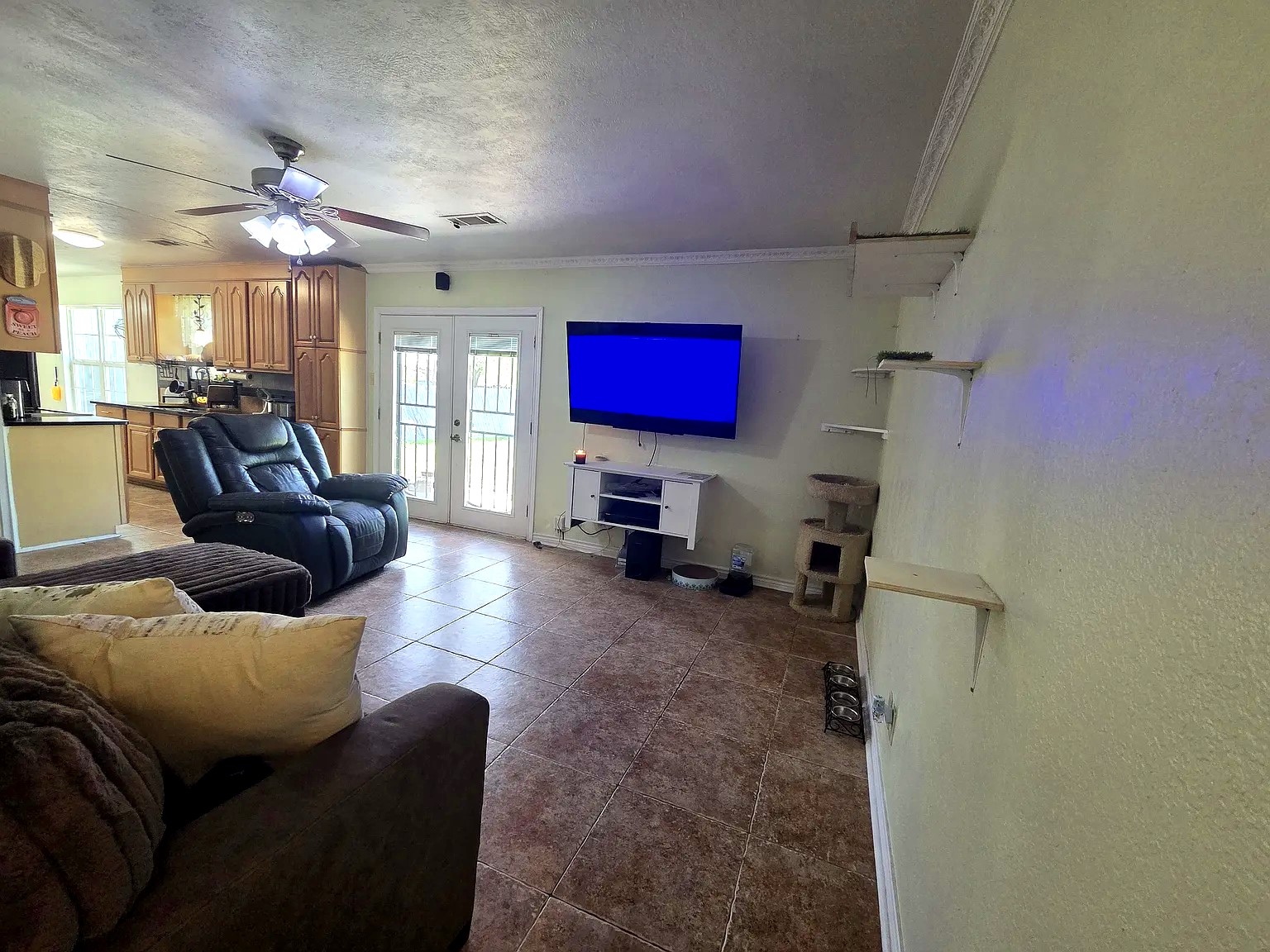 3000 2nd Avenue N Property Photo 5