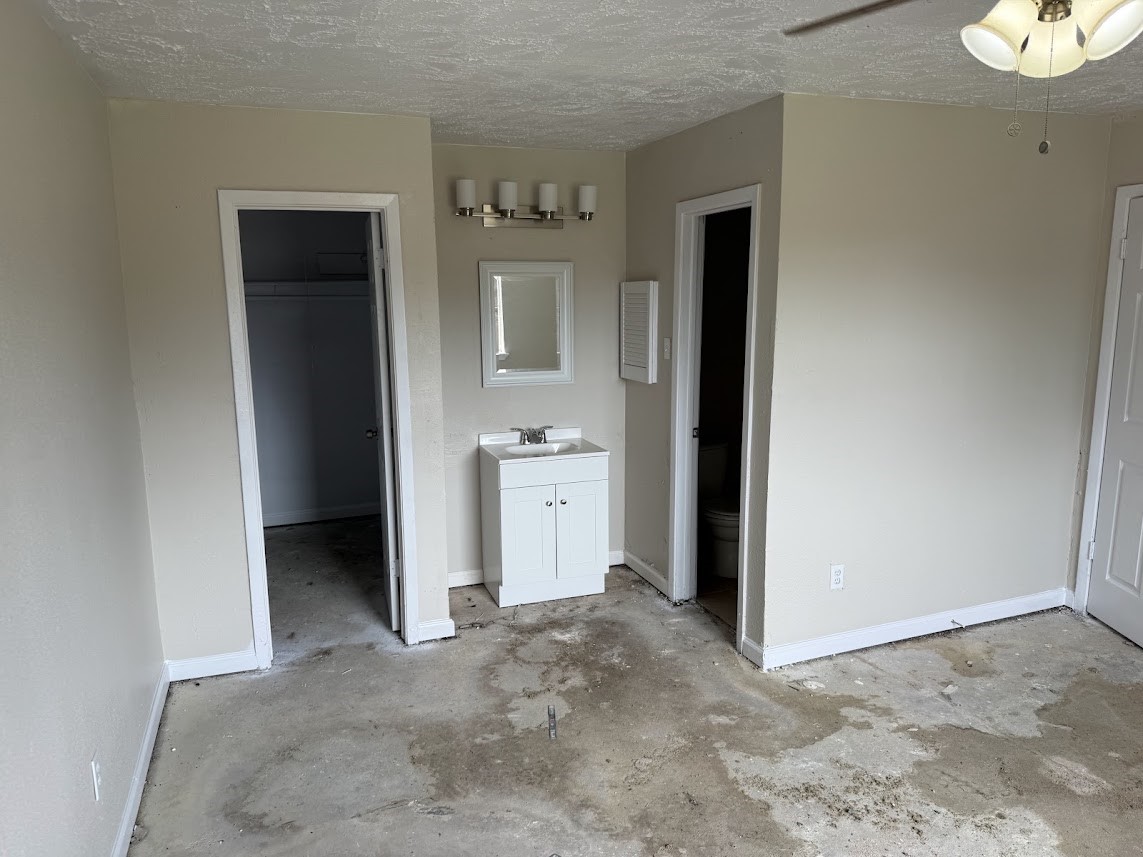 16528 Monte Carlo Lane Property Photo 7