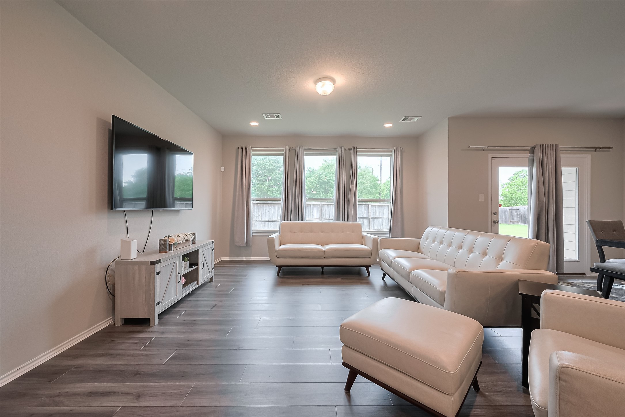 2535 Sandbar Shark Court Property Photo 1