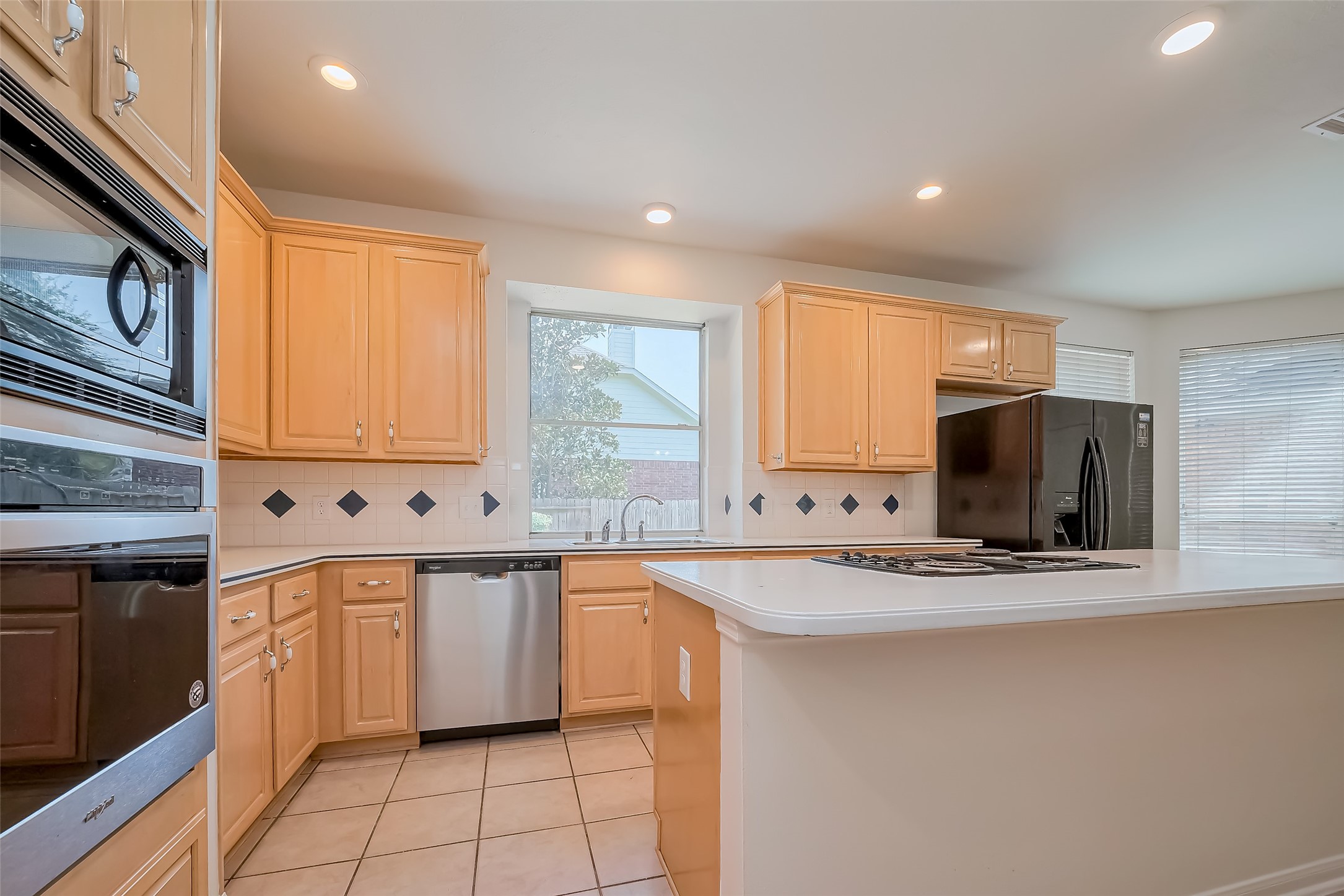 16939 Sandestine Drive Property Photo 18