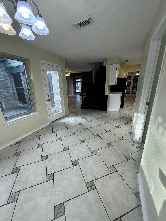 17719 Windy Point Drive Property Photo 10