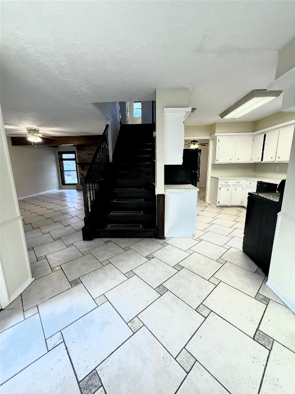 17719 Windy Point Drive Property Photo 12