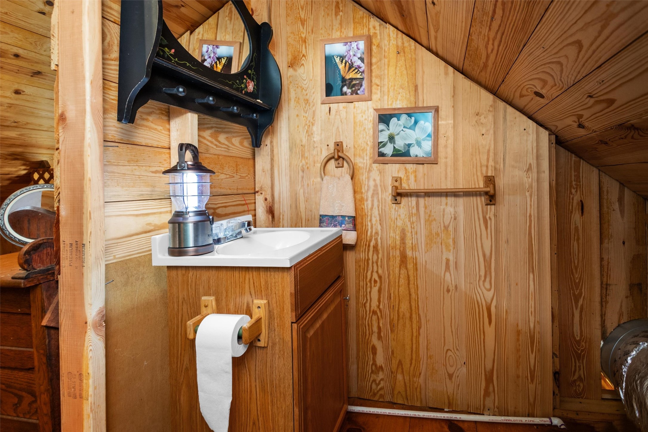 1593 Cr 2290 Property Photo 26