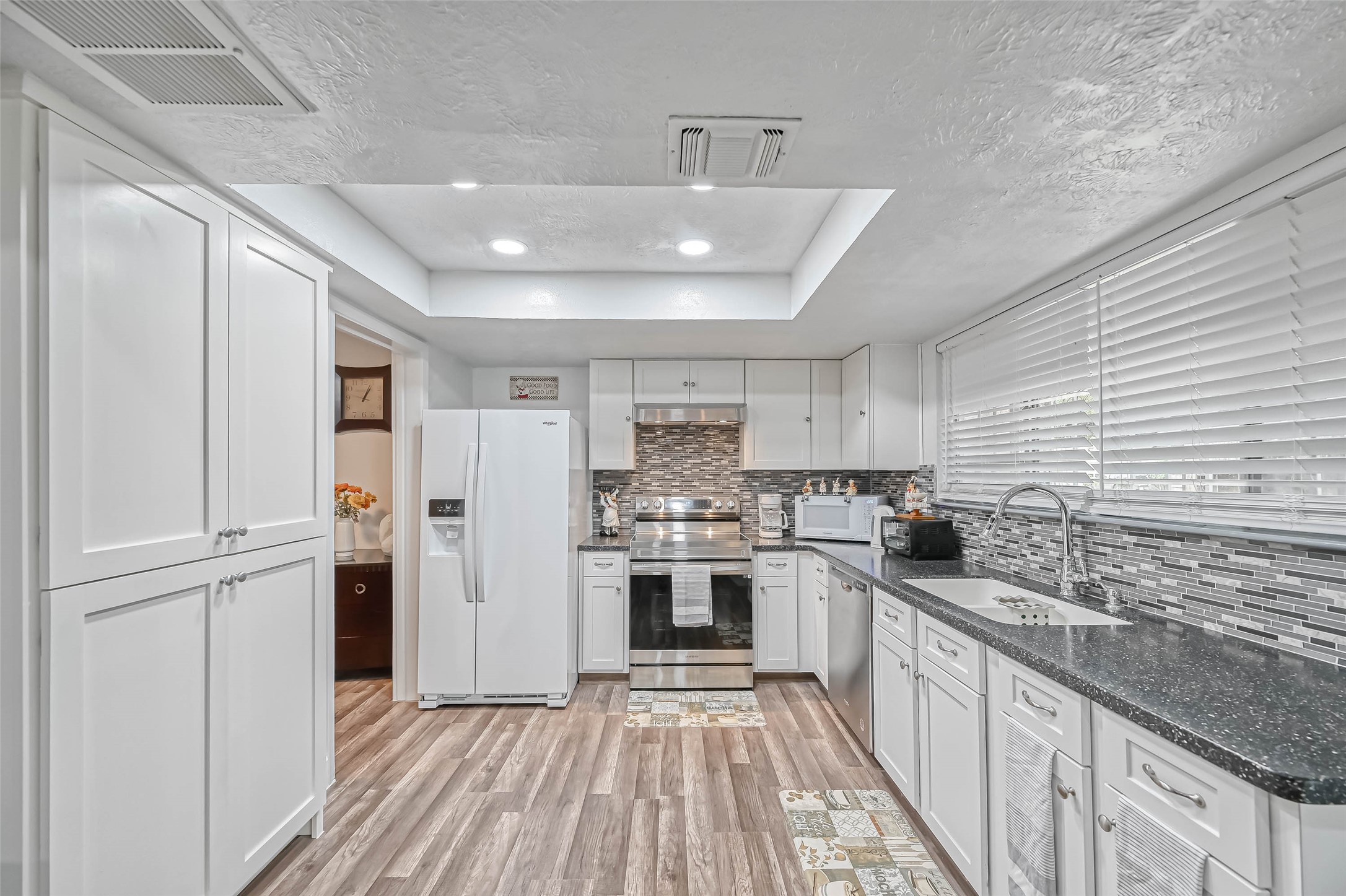 11618 Corona Lane Property Photo 13