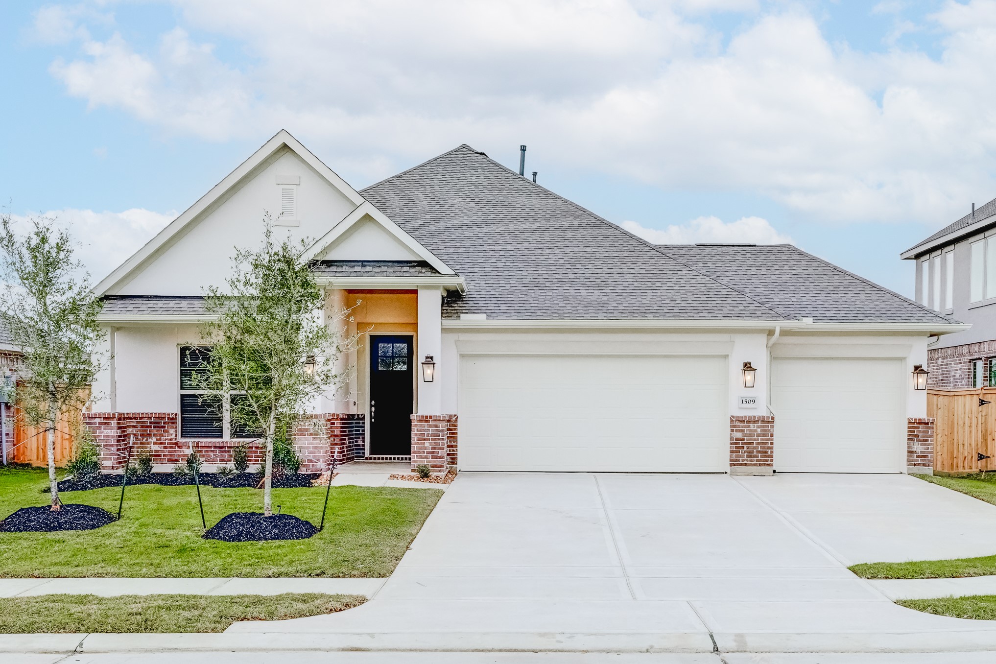1509 Delaware Dr Property Photo