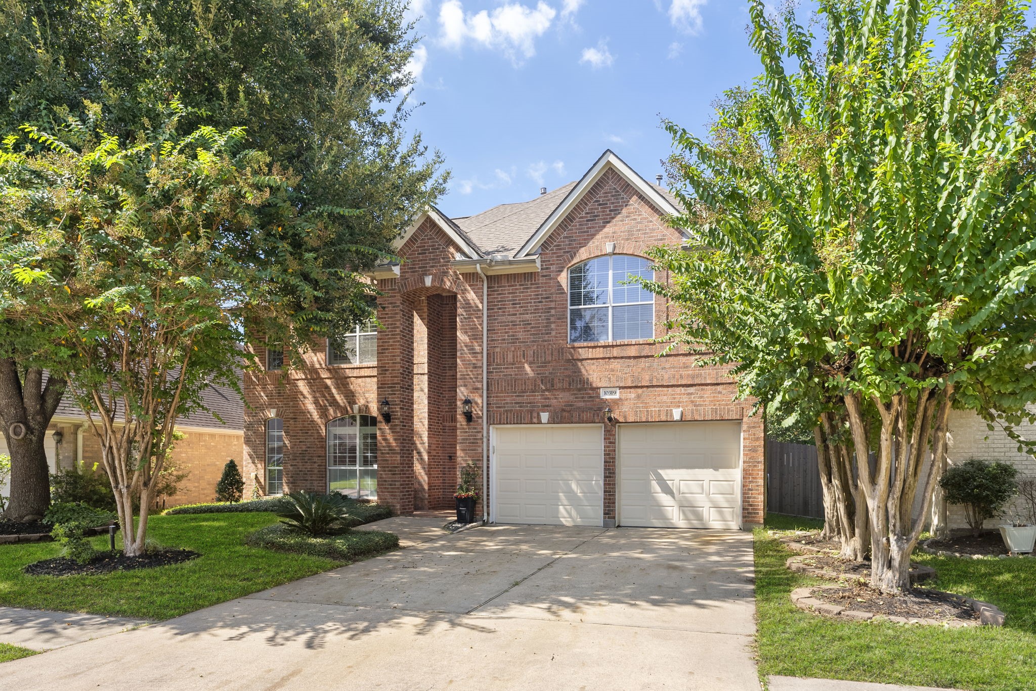 10319 Mossy Brook Lane Property Photo 1