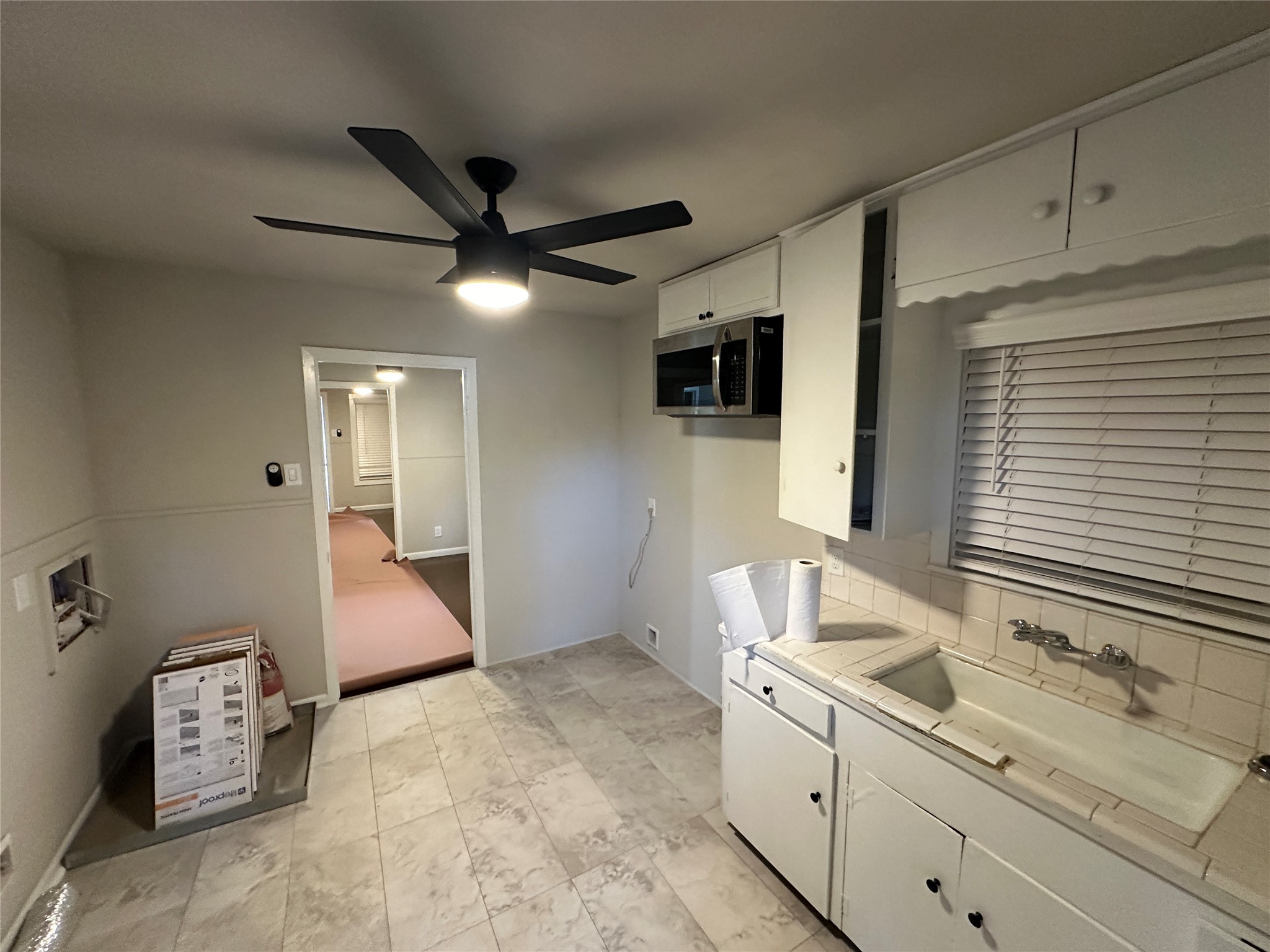 2717 Napoleon Street Property Photo 6