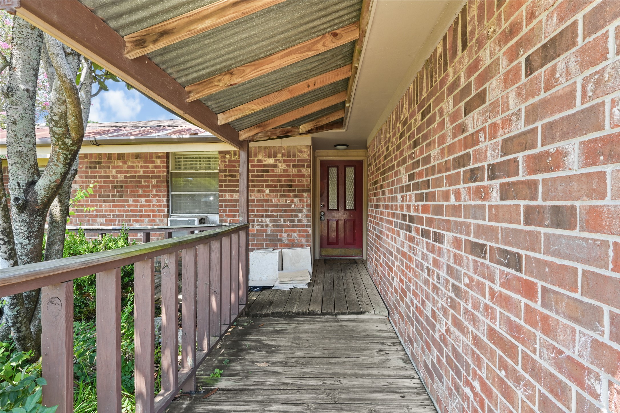 4811 25th Street Property Photo 5