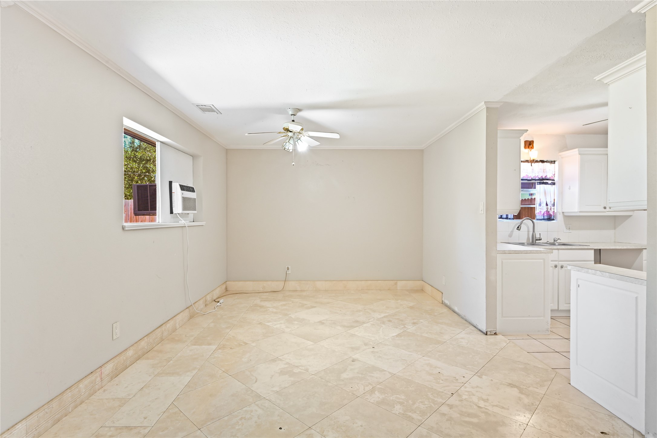 4811 25th Street Property Photo 10