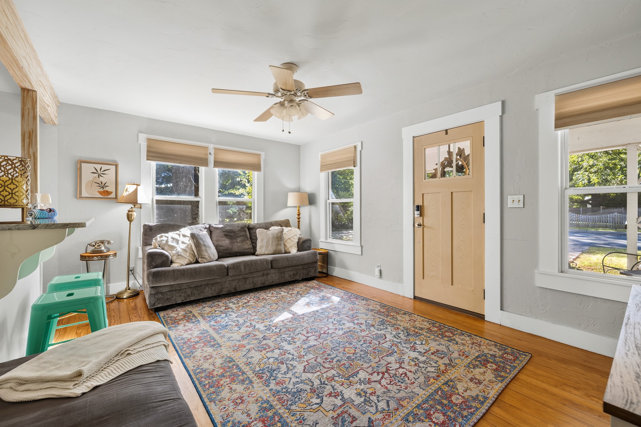 508 N Edison Street Property Photo 5