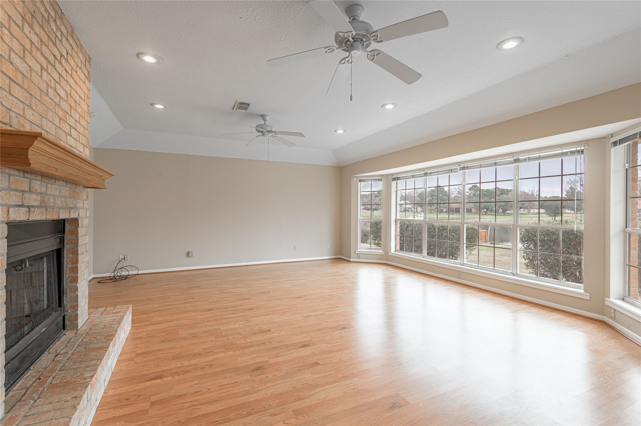 170 Broadmoor Drive Property Photo 8