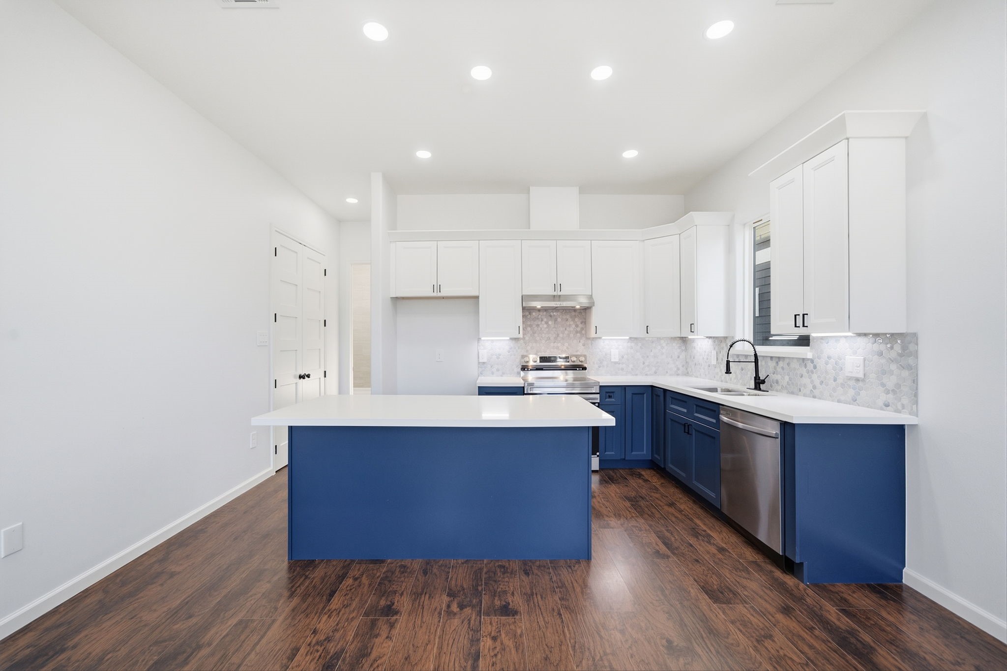 11021 Melba Lane A/b Property Photo 6