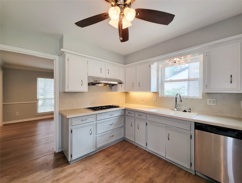 13406 Glen Erica Drive Property Photo 16