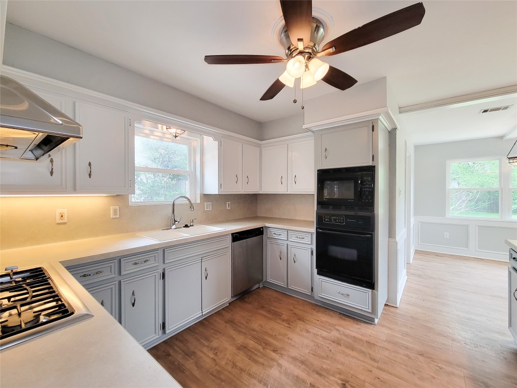 13406 Glen Erica Drive Property Photo 17