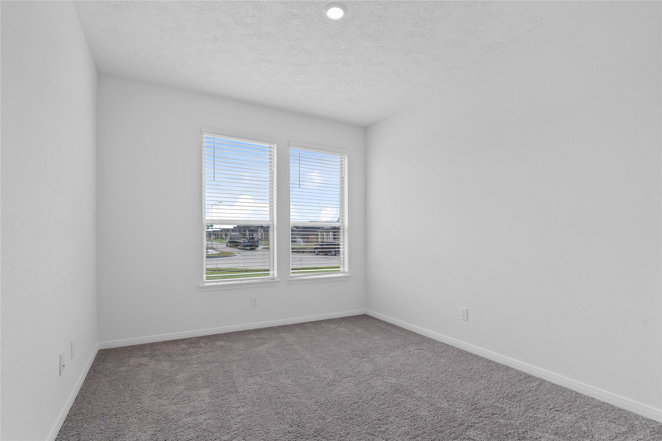 3207 Isla Samara Drive Property Photo 5