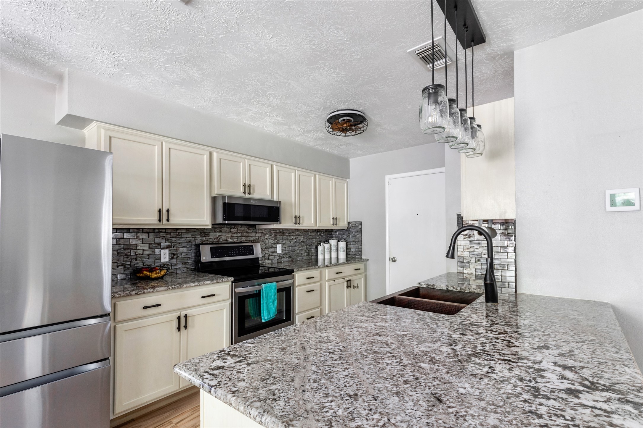 17703 Typhoon Way Property Photo 21