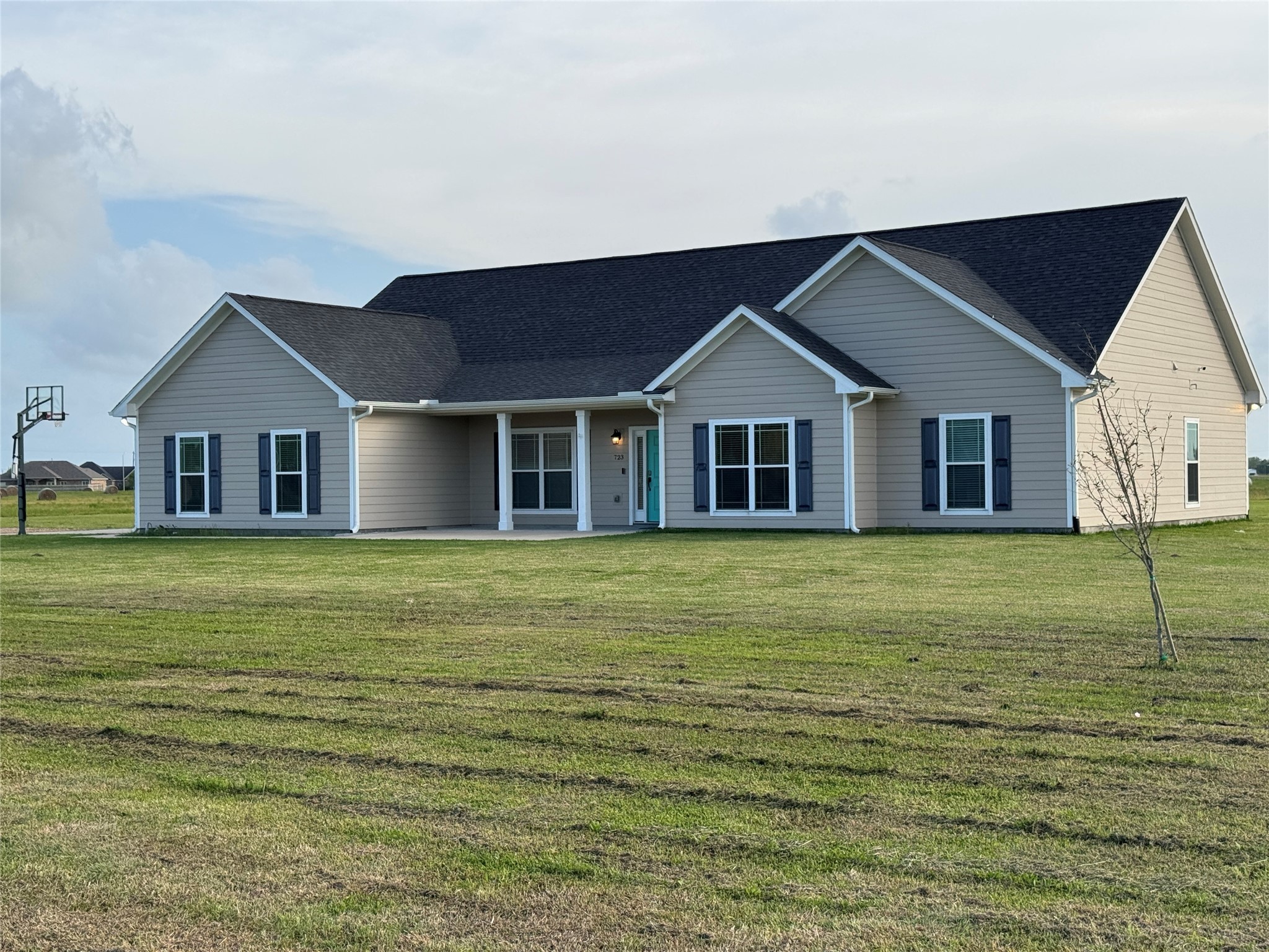 723 Sandy Corner Road Property Photo