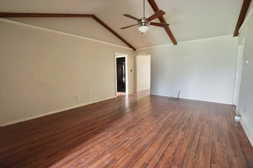 324 Pine Street Property Photo 3