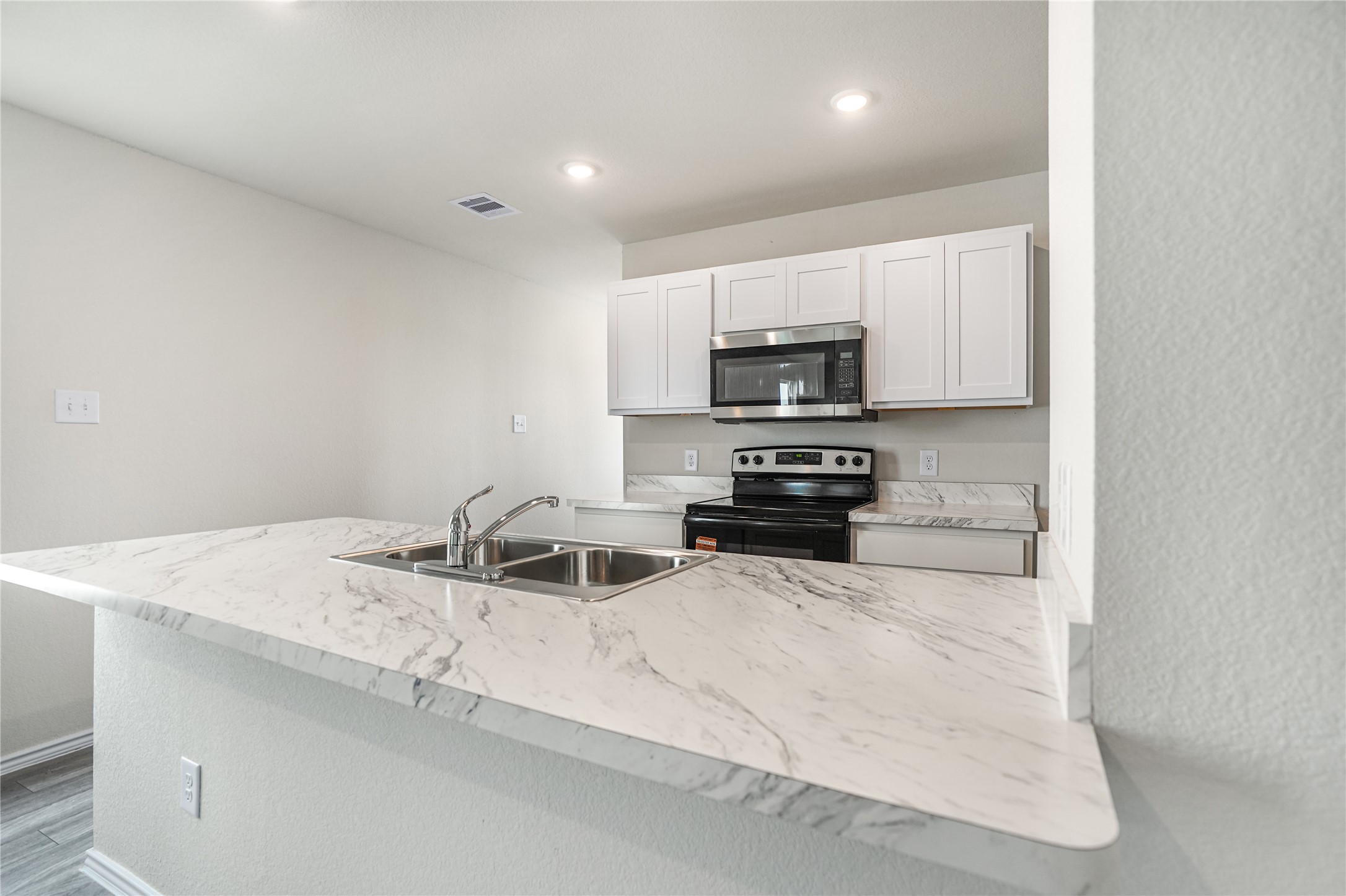 881 Road 590114 Property Photo 5
