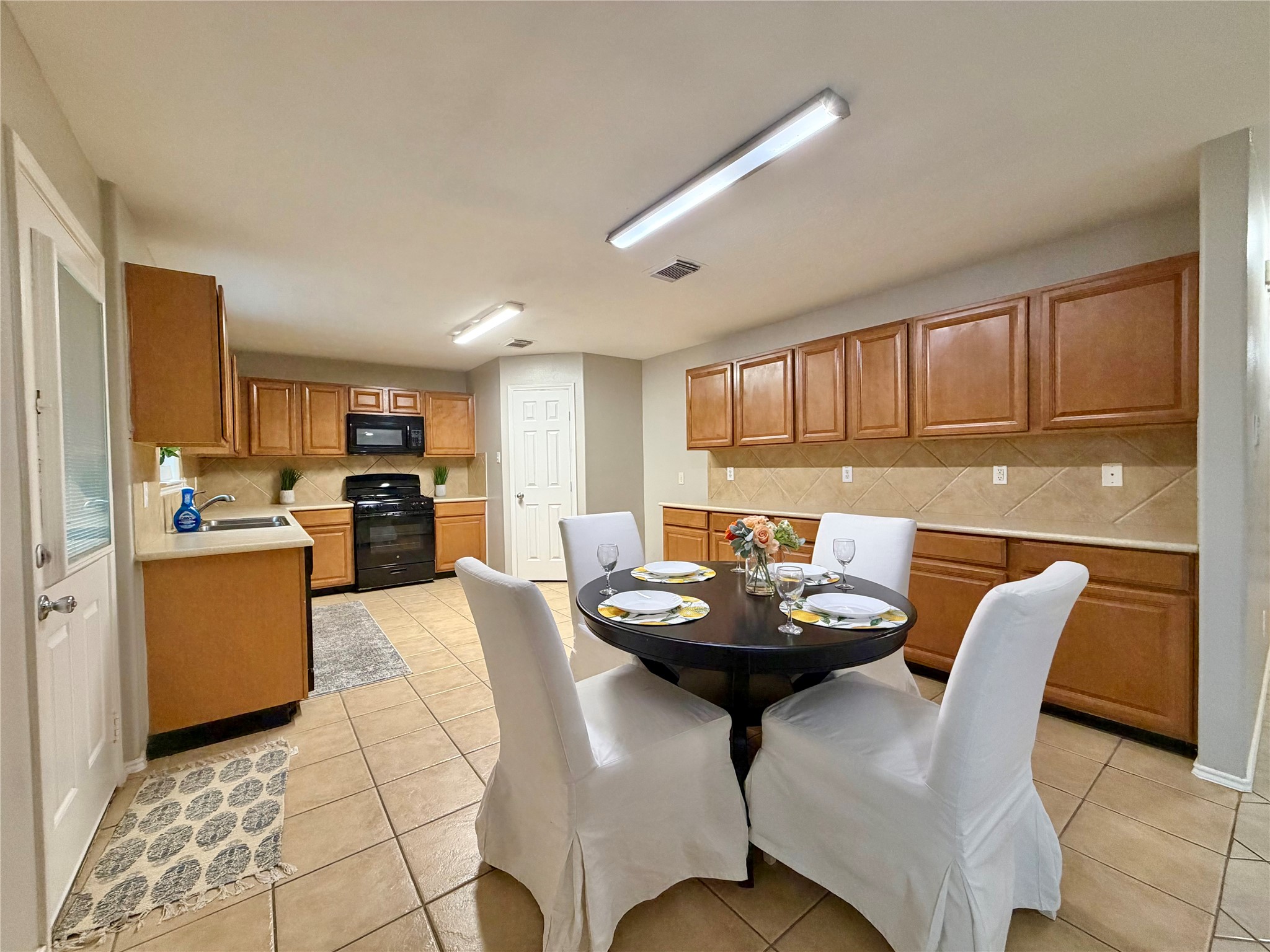 1126 Desert Willow Lane Property Photo 11
