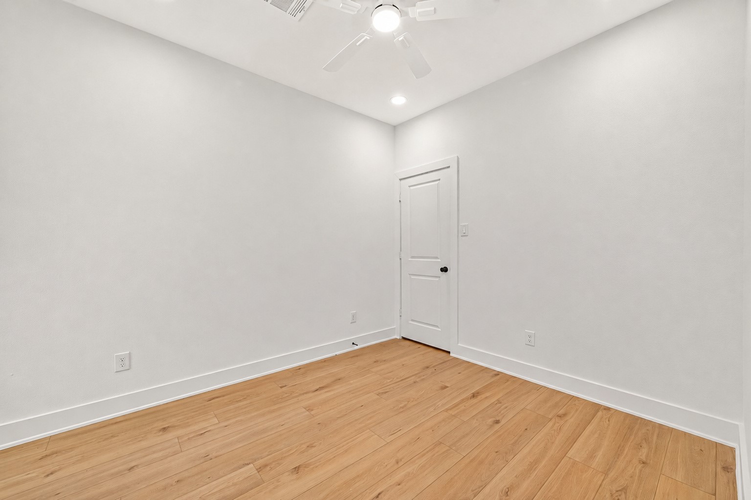 7824 Beckley Street Back Property Photo 15