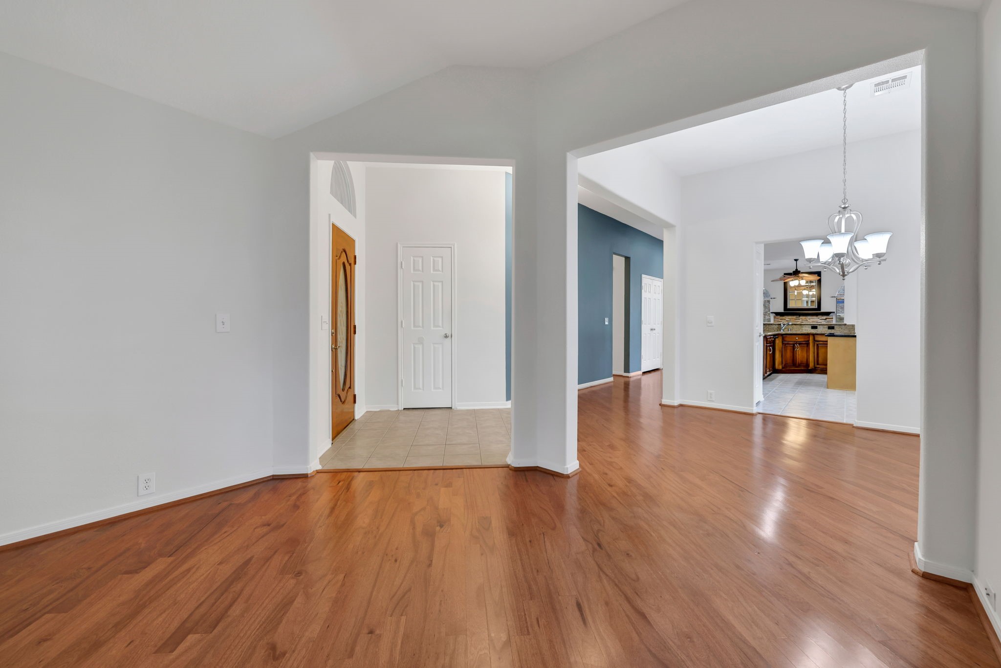 19110 Kelly Oaks Court Property Photo 10
