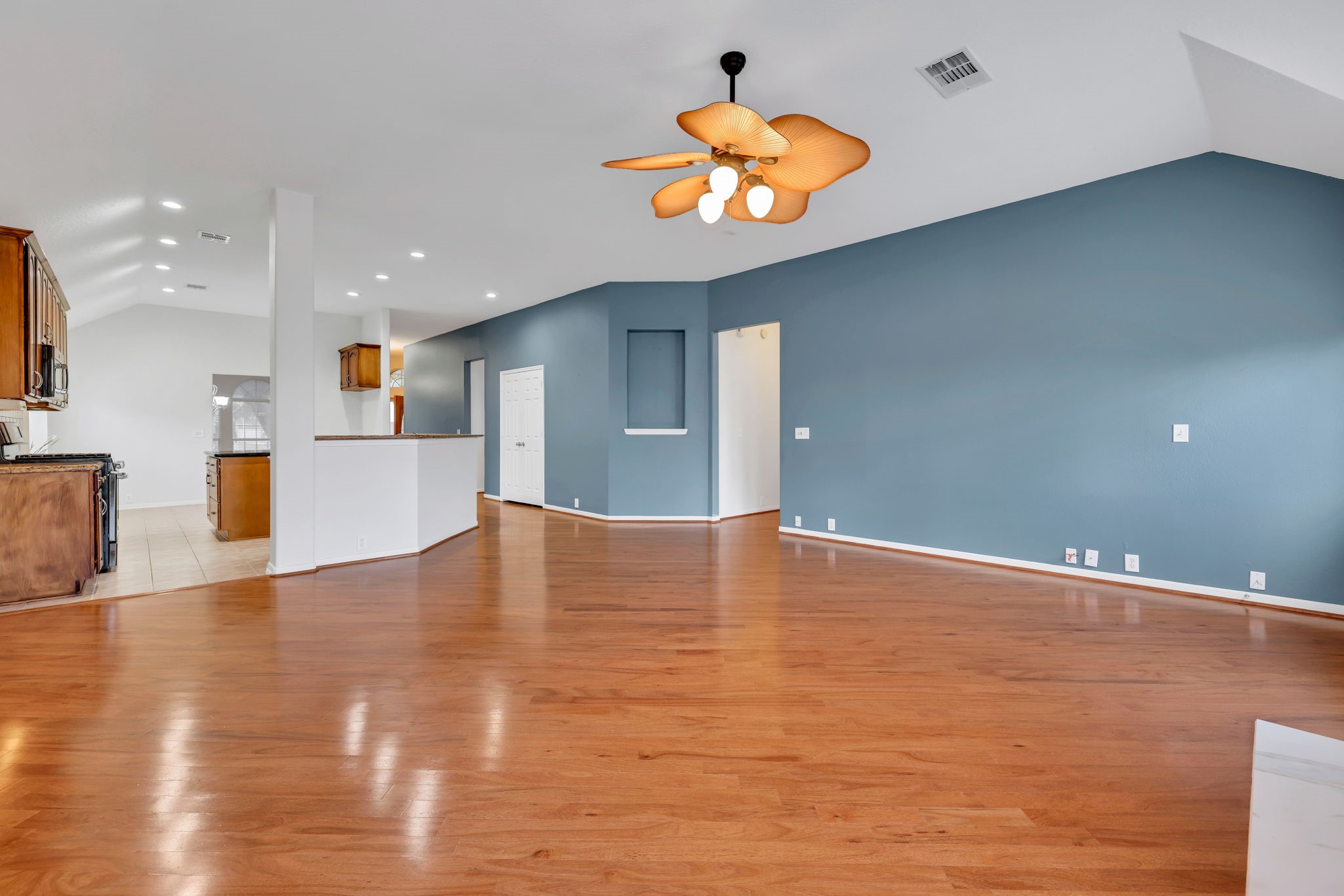 19110 Kelly Oaks Court Property Photo 17